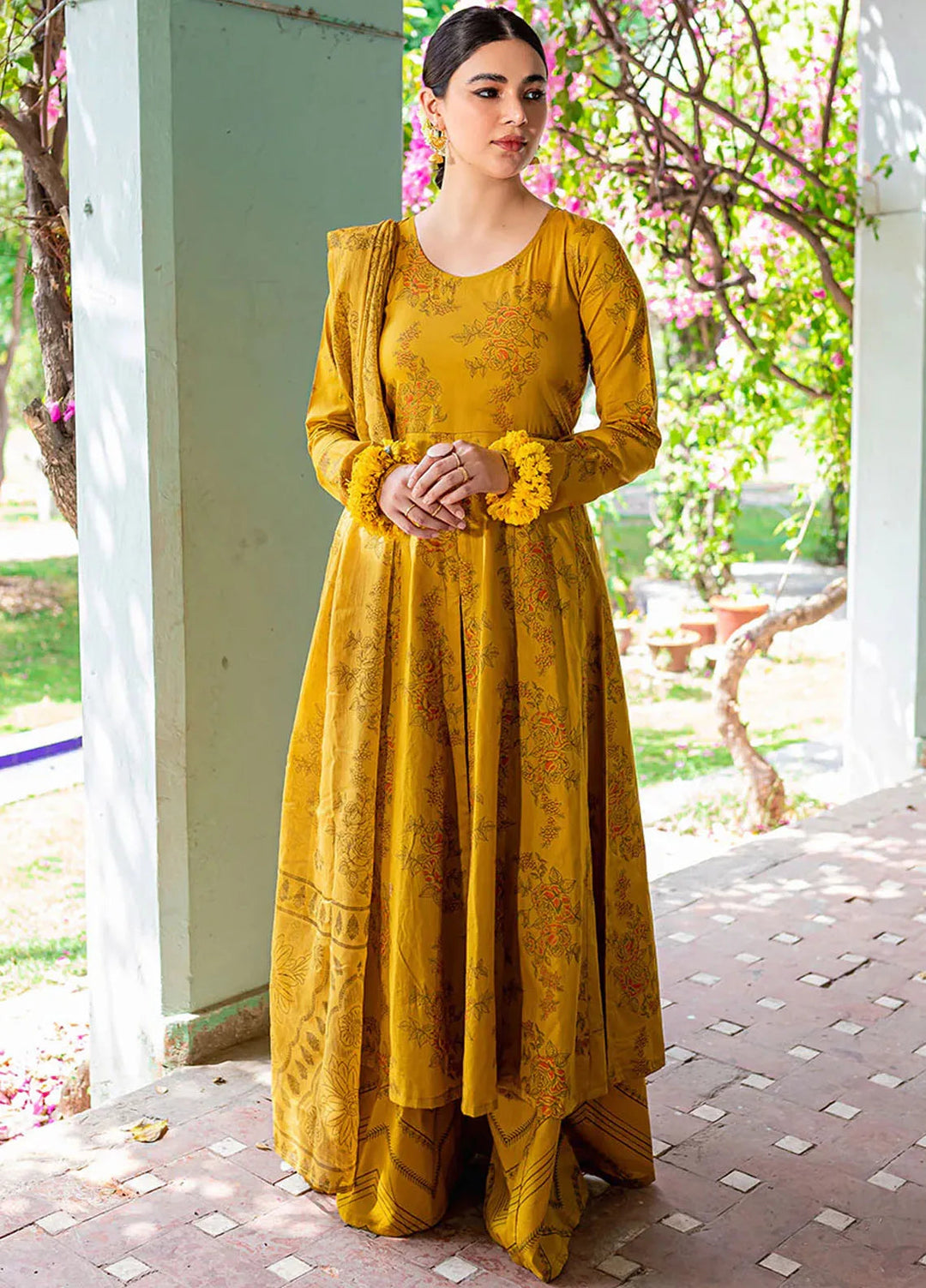 Mannat Pret Printed Cotton 3 Piece Suit Nargis