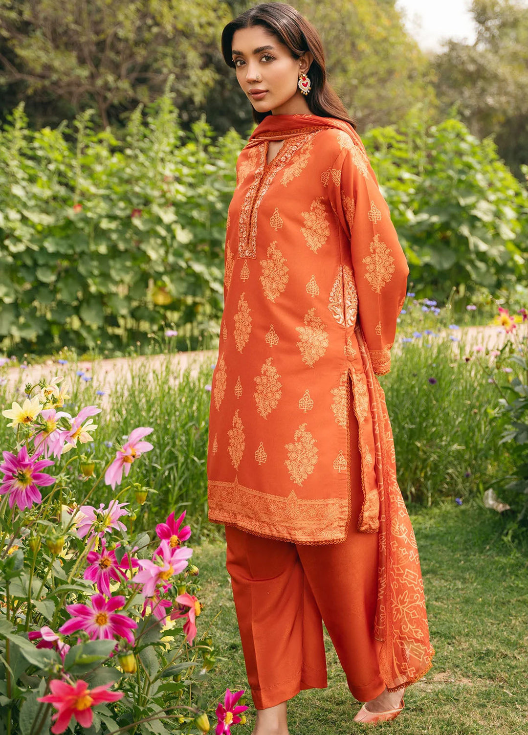 Mannat Pret Printed Cotton Lawn 3 Piece Suit Topaz