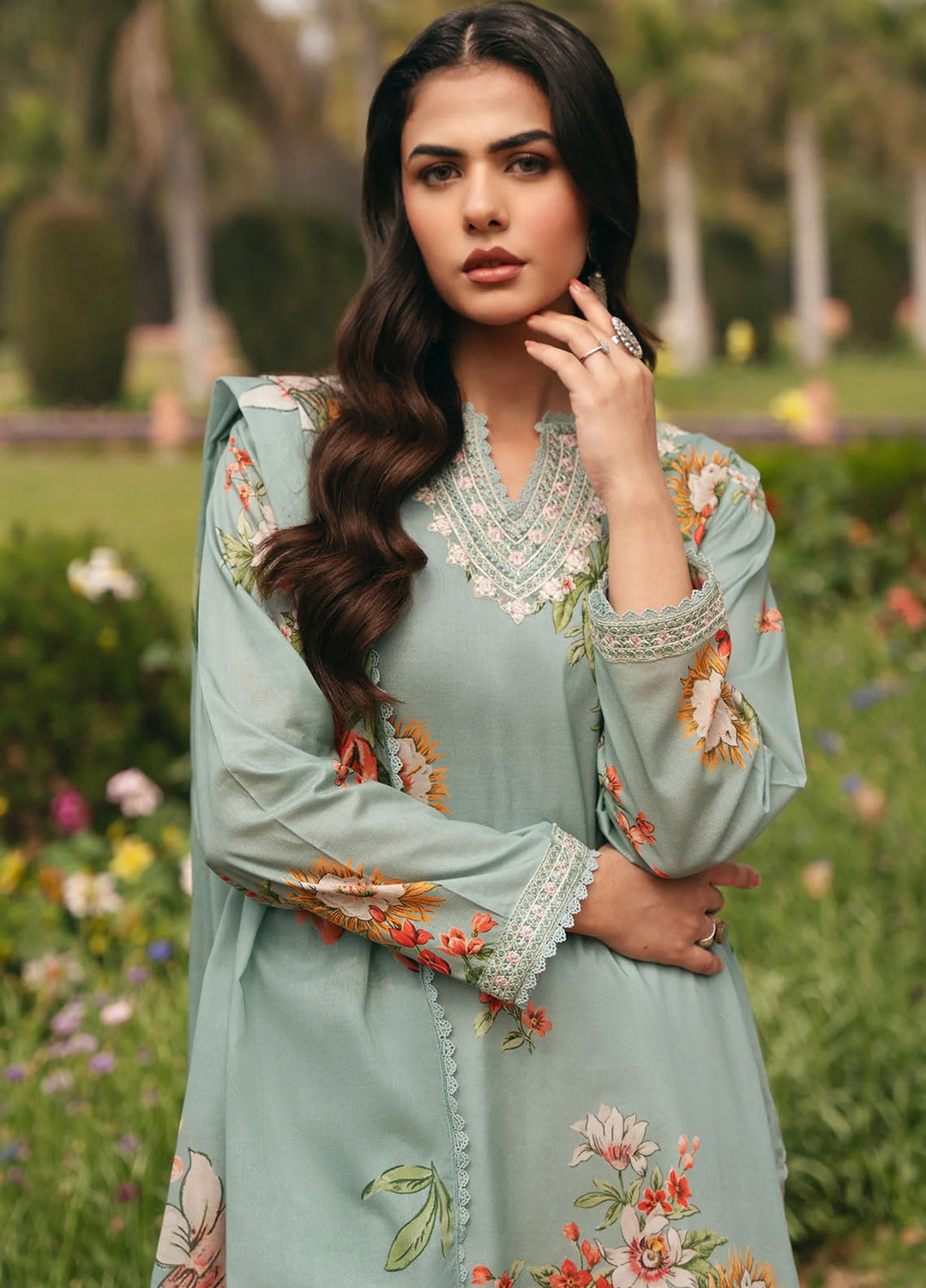 Mannat Pret Printed Cotton Lawn 3 Piece Suit Vine