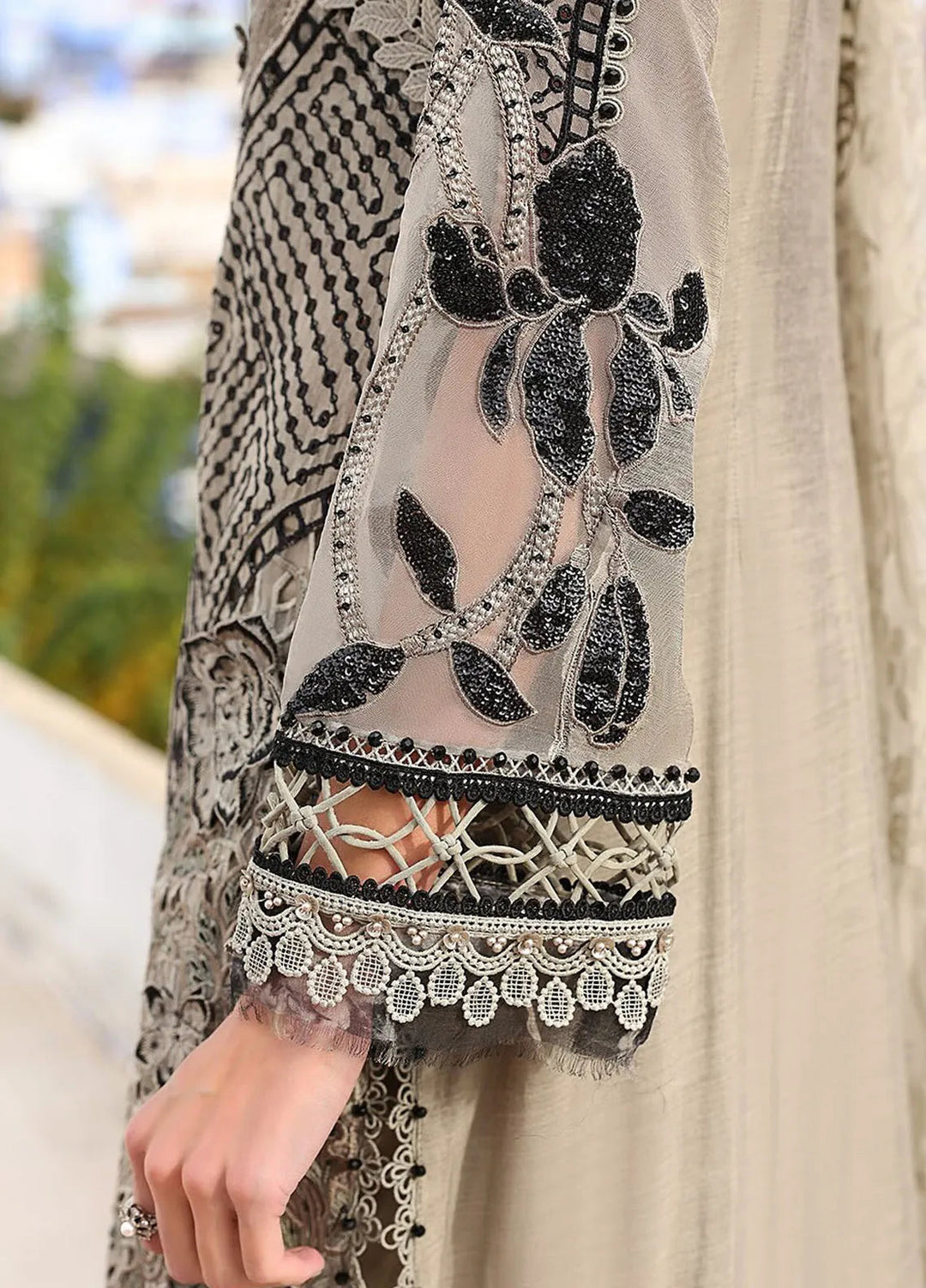Minor Defect - Maria B Embroidered Suits Unstitched 3 Piece MB25VL D-10B - Luxury Collection