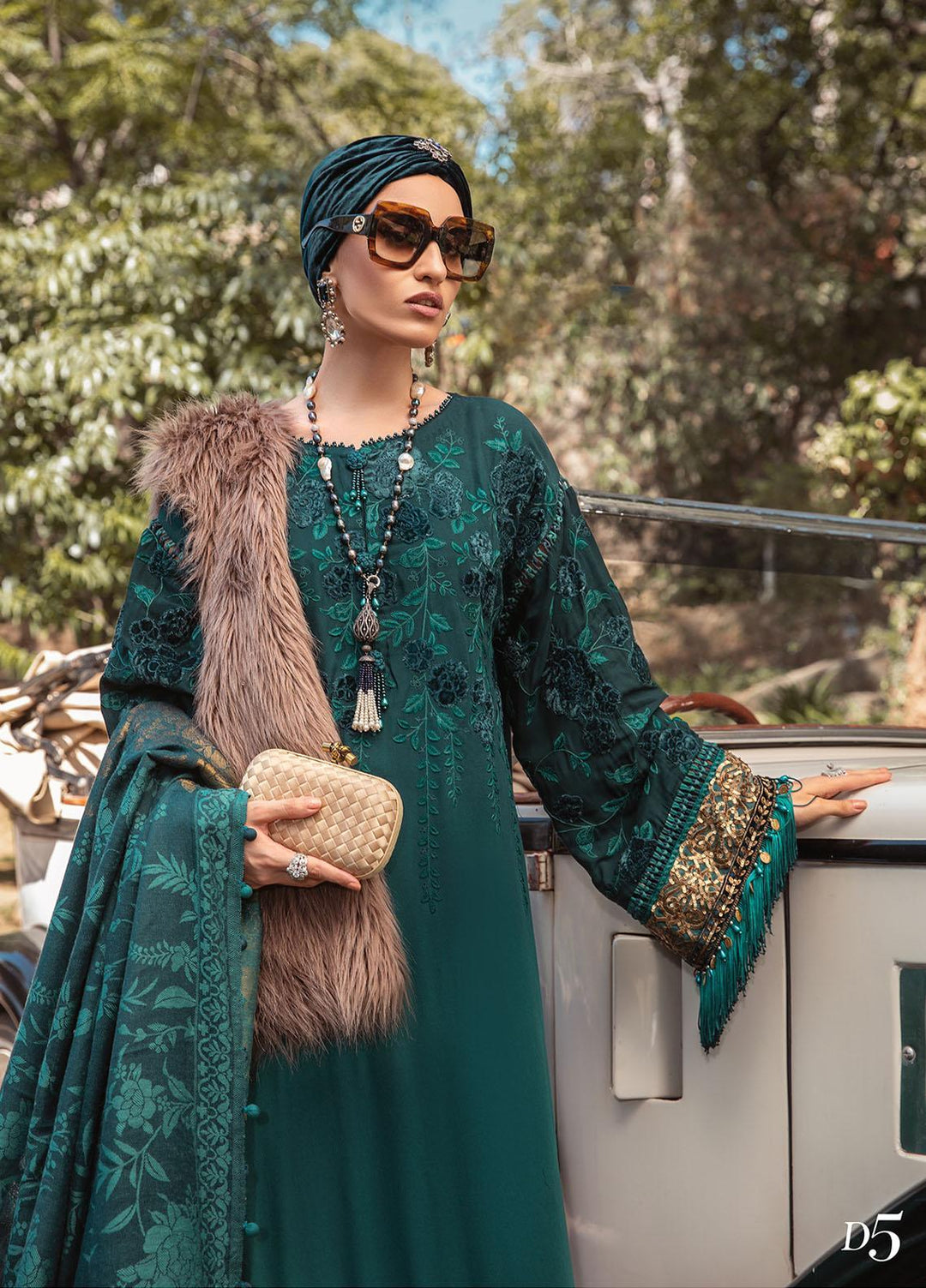 Maria B Embroidered Linen Suits Unstitched 3 Piece MB22LN D5 - Winter Collection