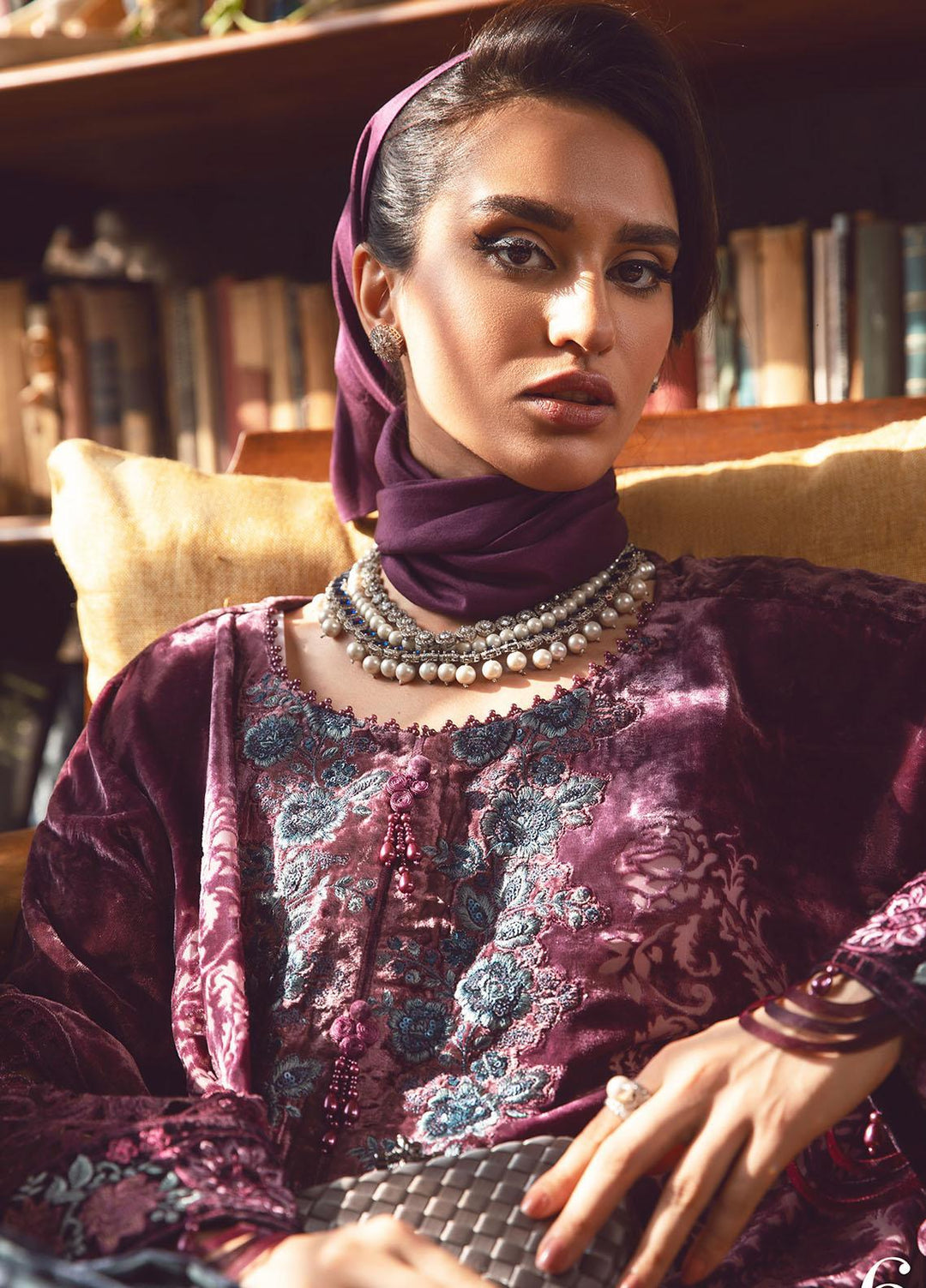 Maria B Embroidered Linen Suits Unstitched 3 Piece MB22LN D6 - Winter Collection