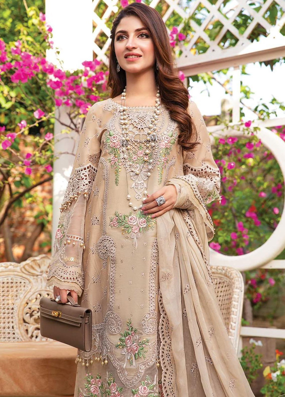 Maria B Embroidered Lawn Suits Unstitched 3 Piece MB22E D6 - Eid Collection
