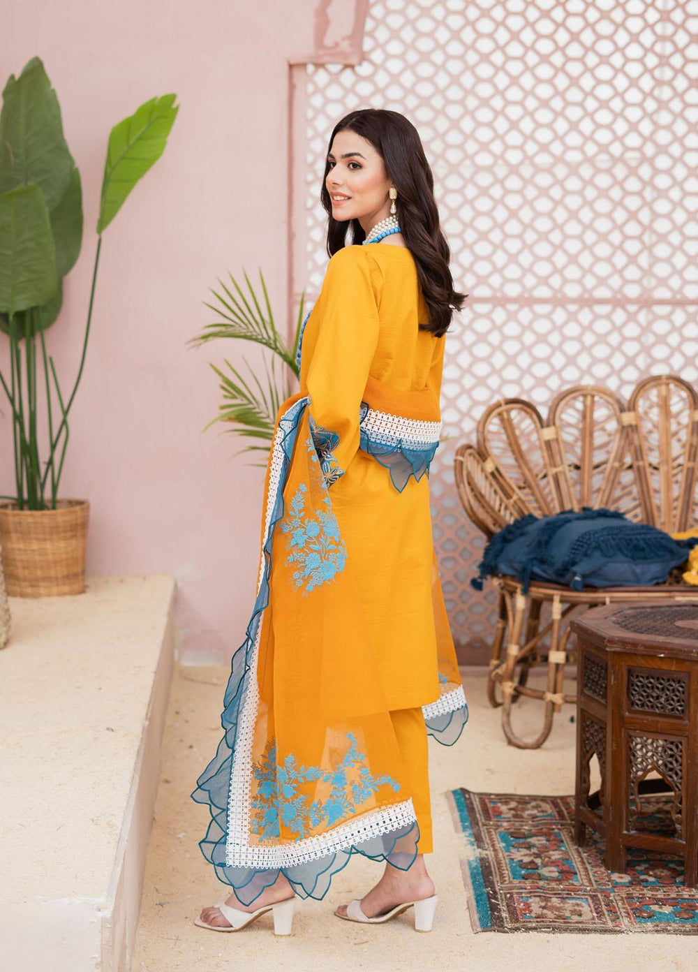 Maria Osama Khan Casual Pret  Lawn 3 Piece Suit MOK23CP Carnation