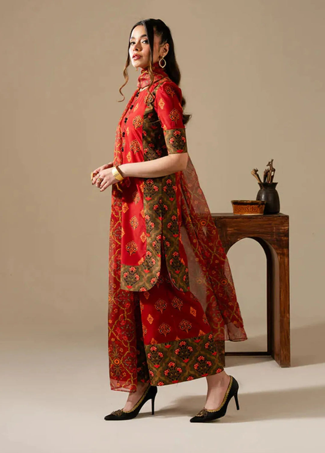 Maria Osama Khan Pret Printed Grip Silk 3 Piece Suit M-017 Bloom