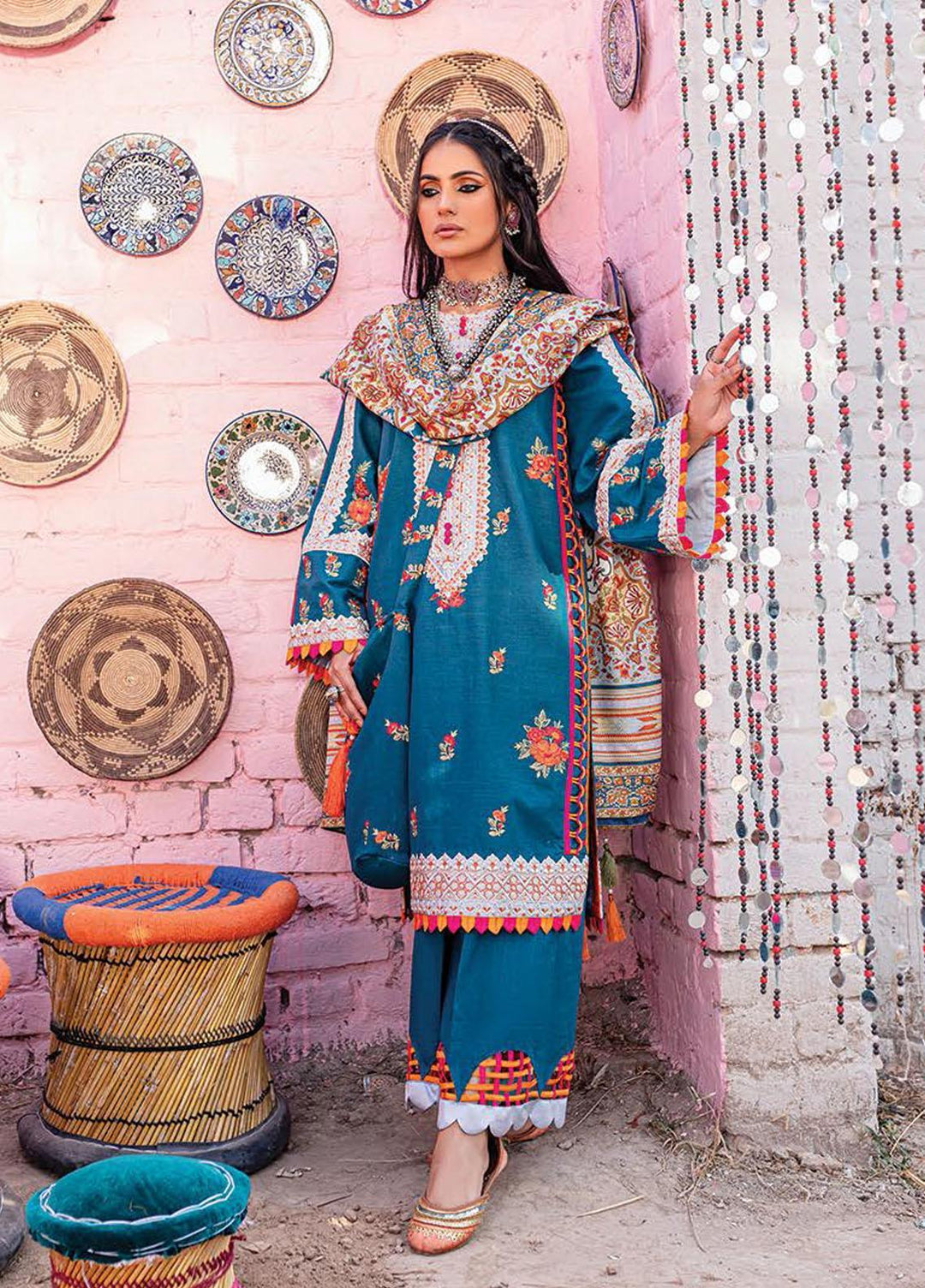 Sakhiyaan By Maria Osama Khan Embroidered  Suits Unstitched 3 Piece MOK22S MS-01 Neeli - Winter Collection