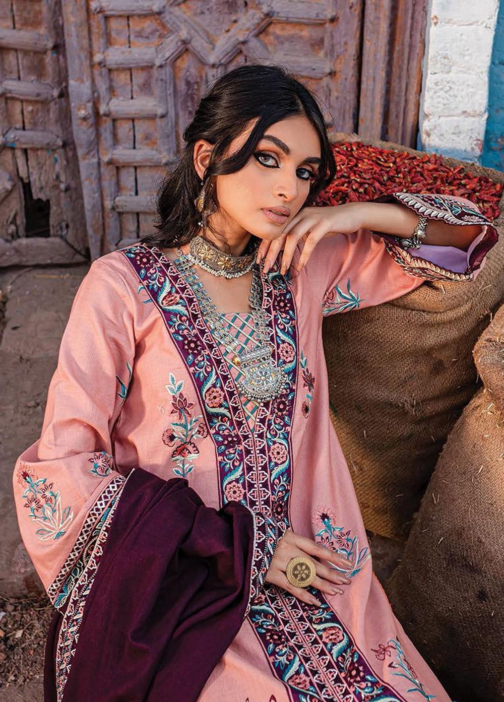 Sakhiyaan By Maria Osama Khan Embroidered  Suits Unstitched 3 Piece MOK22S MS-04 Mahpara - Winter Collection