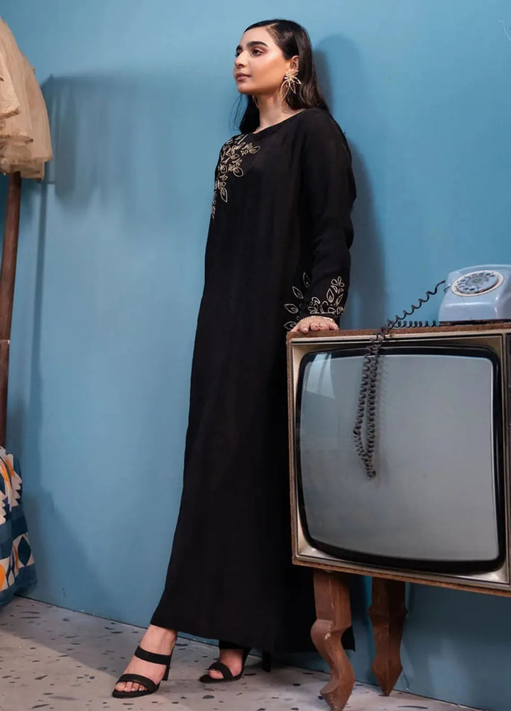 Maroon by Iqra Chaudhry Pret Embroidered Raw Silk 3 Piece Suit Mahrosh