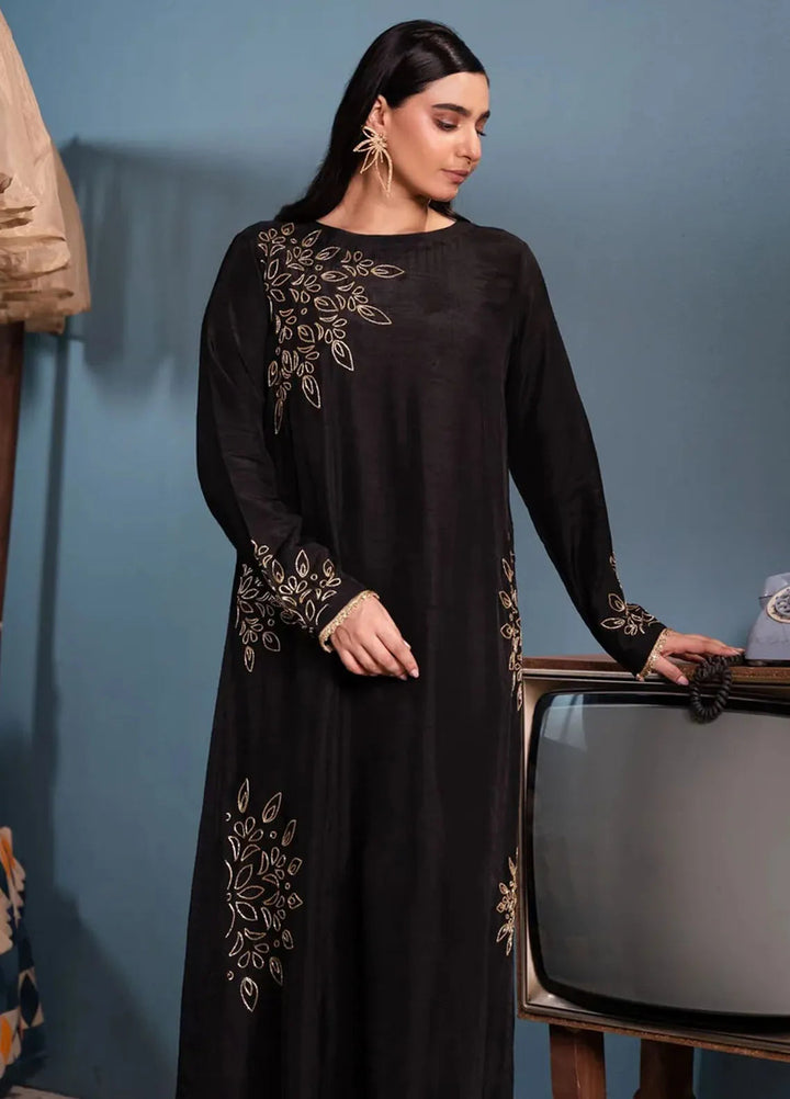 Maroon by Iqra Chaudhry Pret Embroidered Raw Silk 3 Piece Suit Mahrosh