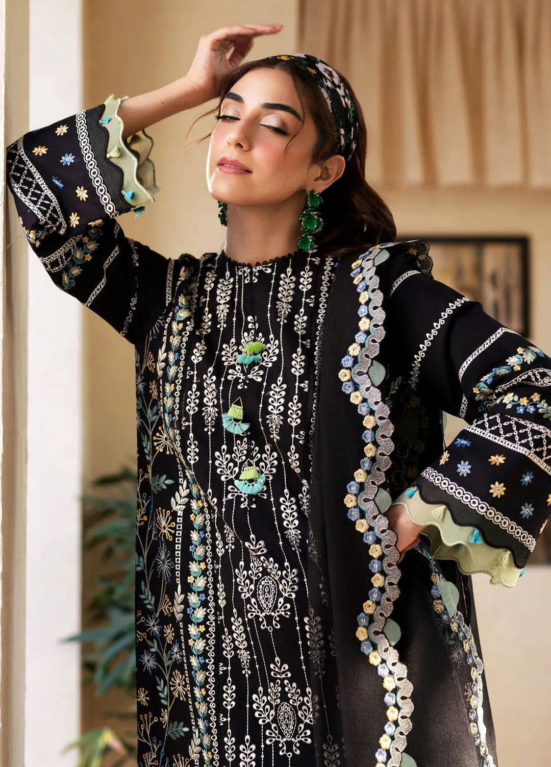 Maryam Hussain Embroidered Lawn Suit Unstitched 3 Piece MH25LL D-03 Dawn - Summer Collection