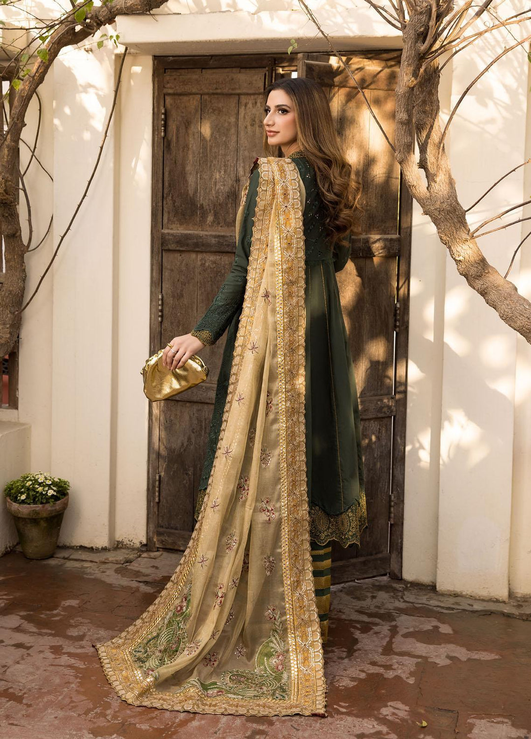 Maryum N Maria Luxury Pret Embroidered Chikankari Lawn 3 Piece Dress MNM23CHK MLRF037 JUNIPER