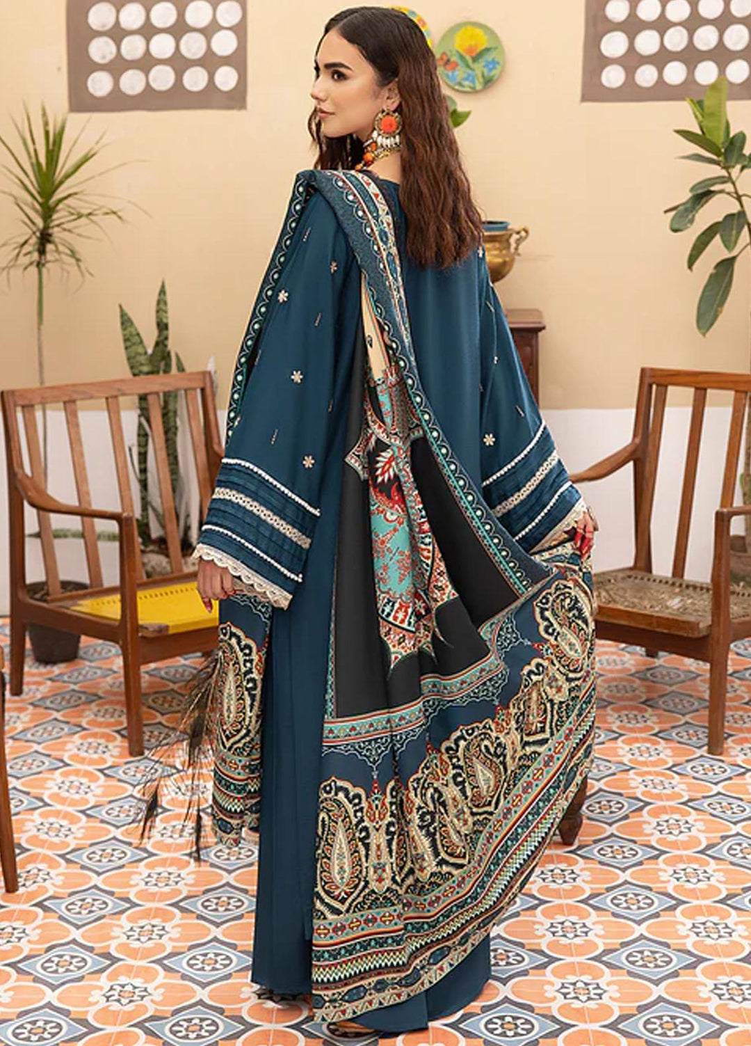 Masakali By Mahnur Embroidered Crepe Suits Unstitched 3 Piece MN23MSK D-01 B - Winter Collection