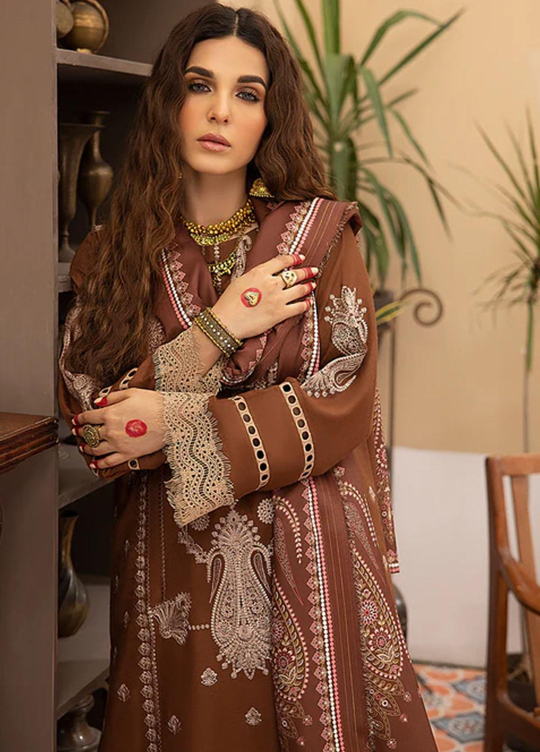 Masakali By Mahnur Embroidered Crepe Suits Unstitched 3 Piece MN23MSK D-05 A - Winter Collection