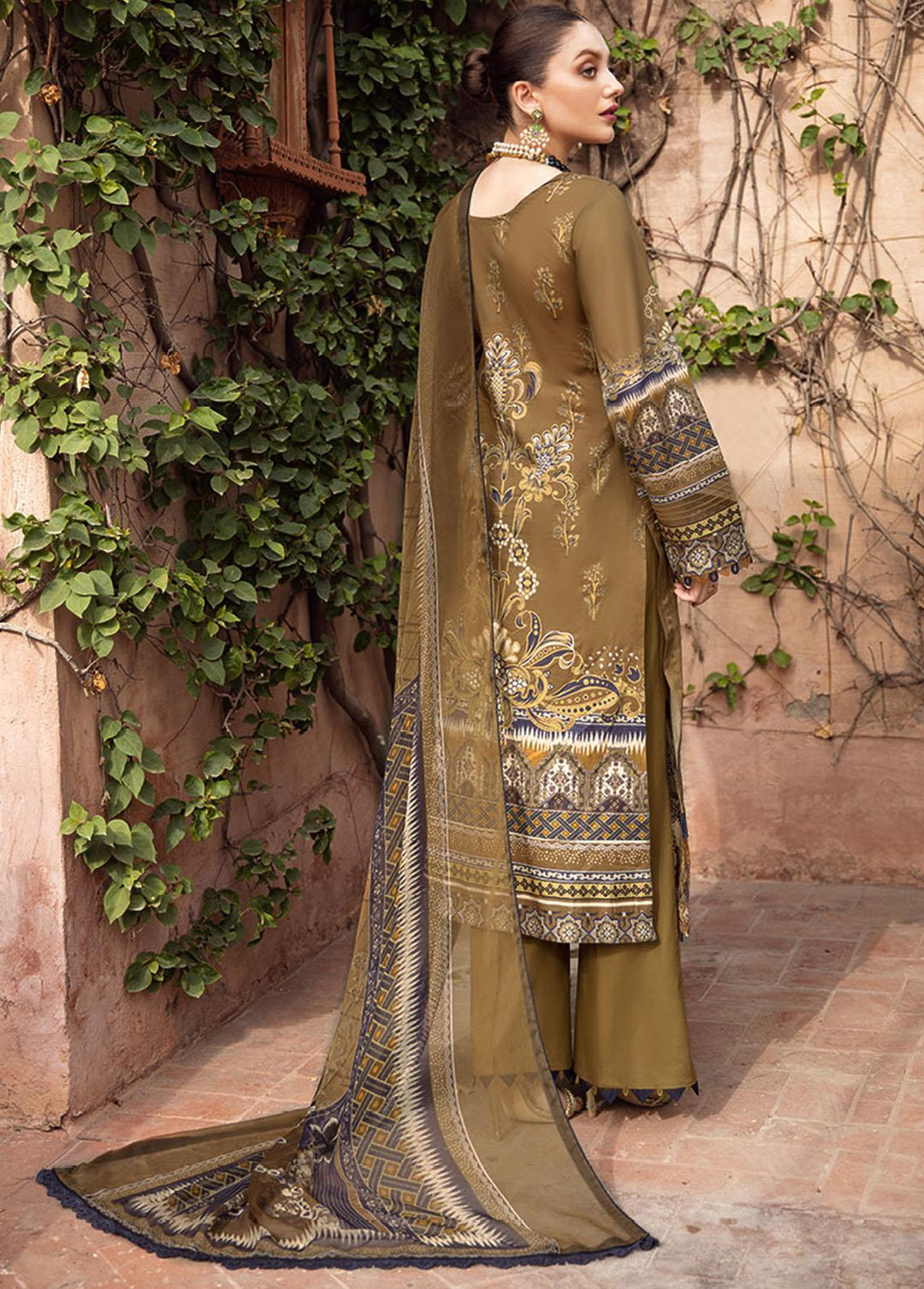 Mashaal by Ramsha Embroidered Lawn Suits Unstitched 3 Piece RSH22-ML5 L-504 - Luxury Collection