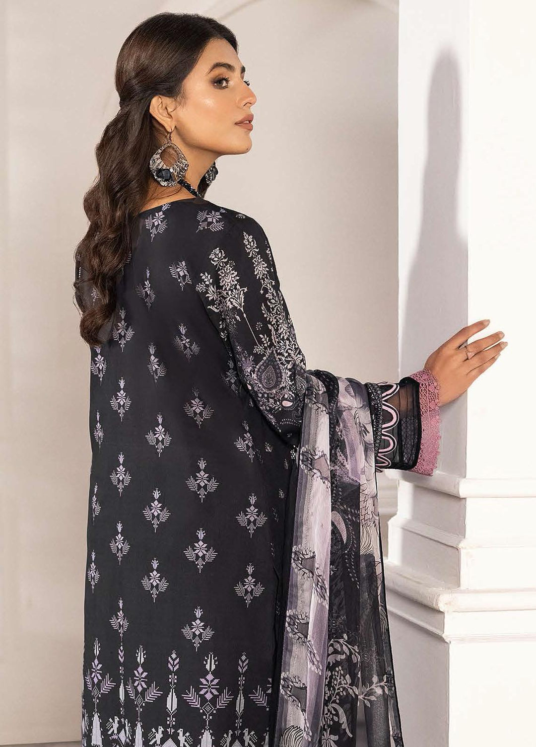Mashaal by Ramsha Embroidered Lawn Suits Unstitched 3 Piece RSH23-ML6 L-605 - Luxury Collection