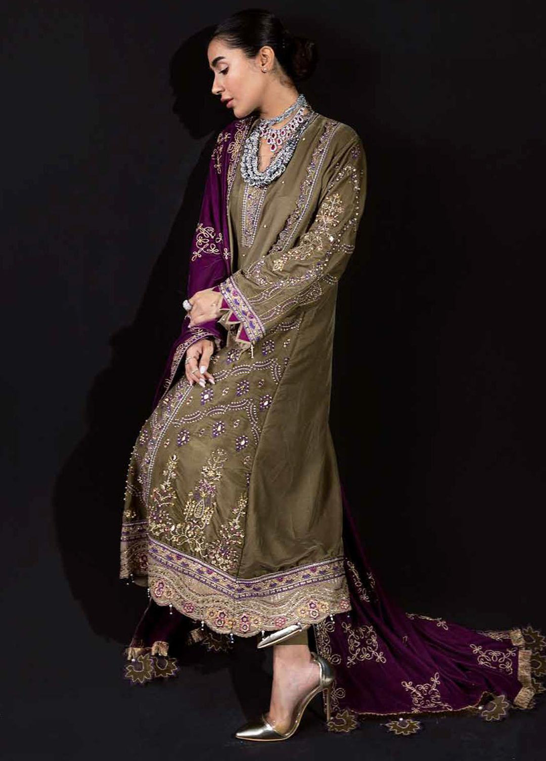Maya by Nureh Embroidered Velvet Suits Unstitched 3 Piece NU22MV NV-16 Mehndi - Luxury Collection