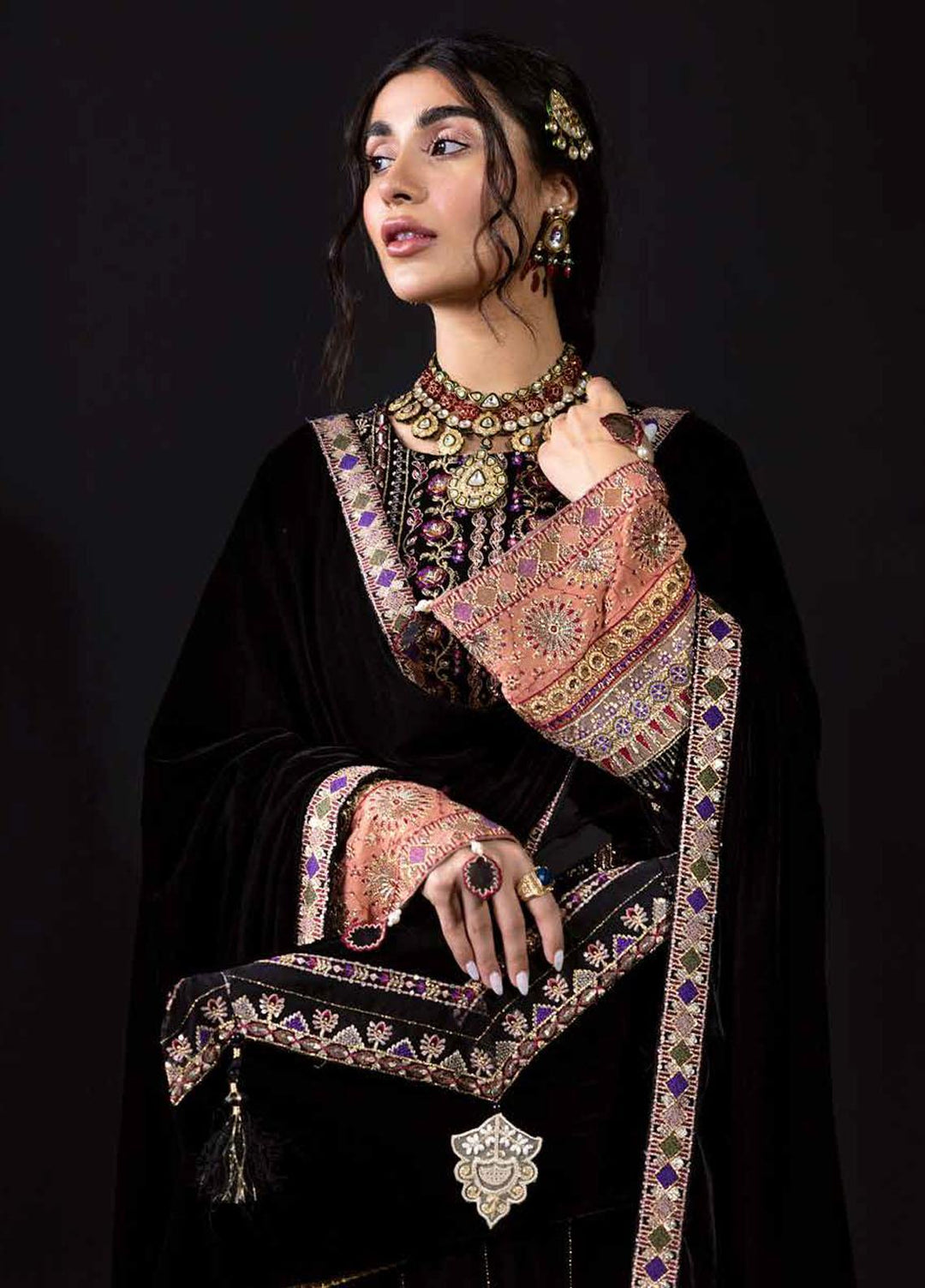 Maya by Nureh Embroidered Velvet Suits Unstitched 3 Piece NU22MV NV-17 Sitara - Luxury Collection