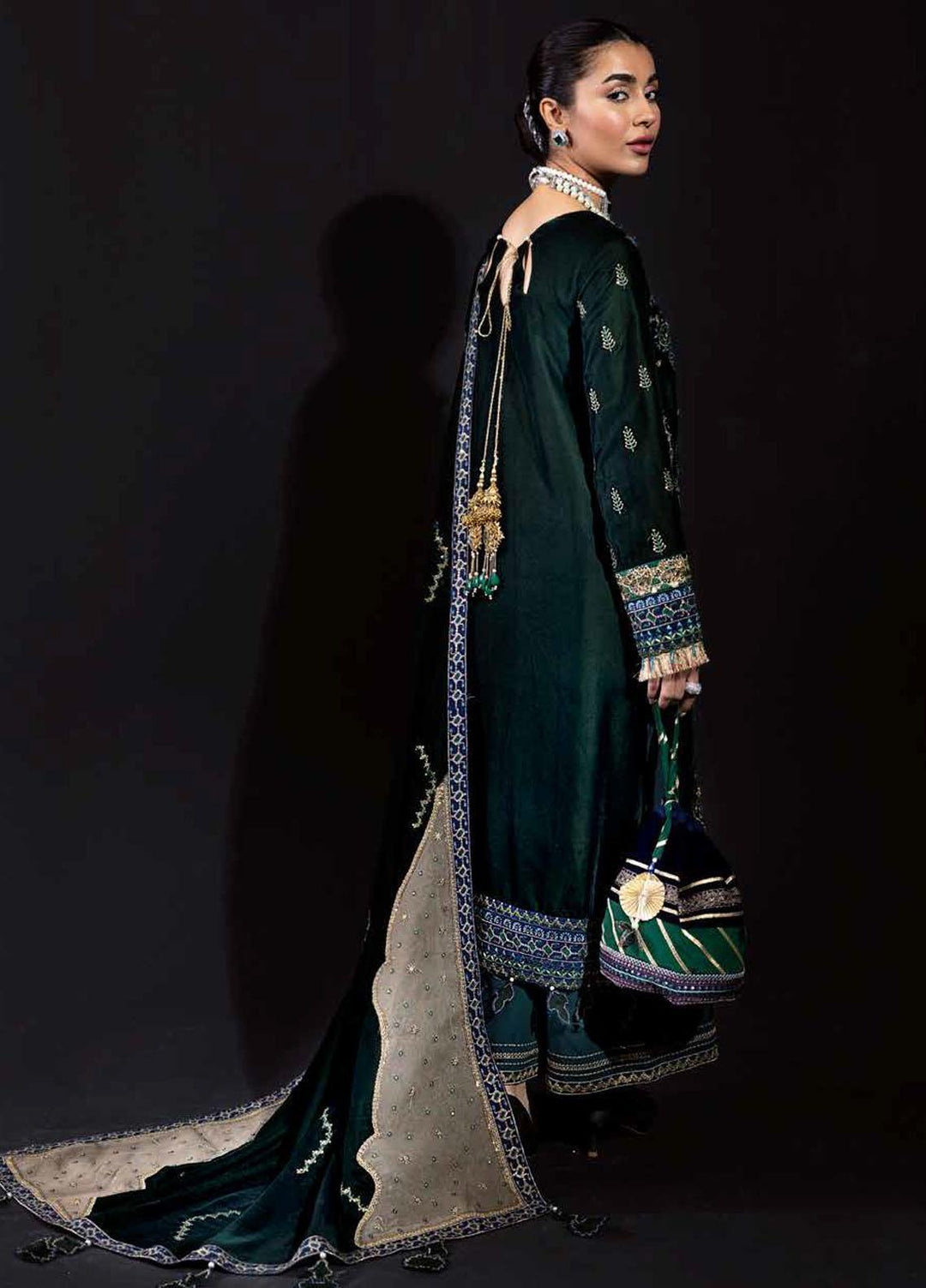 Maya by Nureh Embroidered Velvet Suits Unstitched 3 Piece NU22MV NV-20 Gul - Luxury Collection