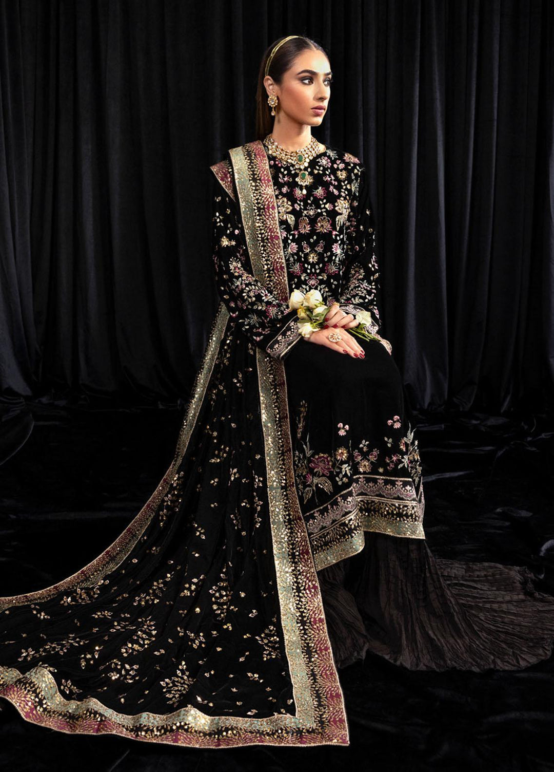 Maya By Nureh Embroidered Velvet Suits Unstitched 3 Piece NU23MYV NS-104 Kiyara - Winter Collection