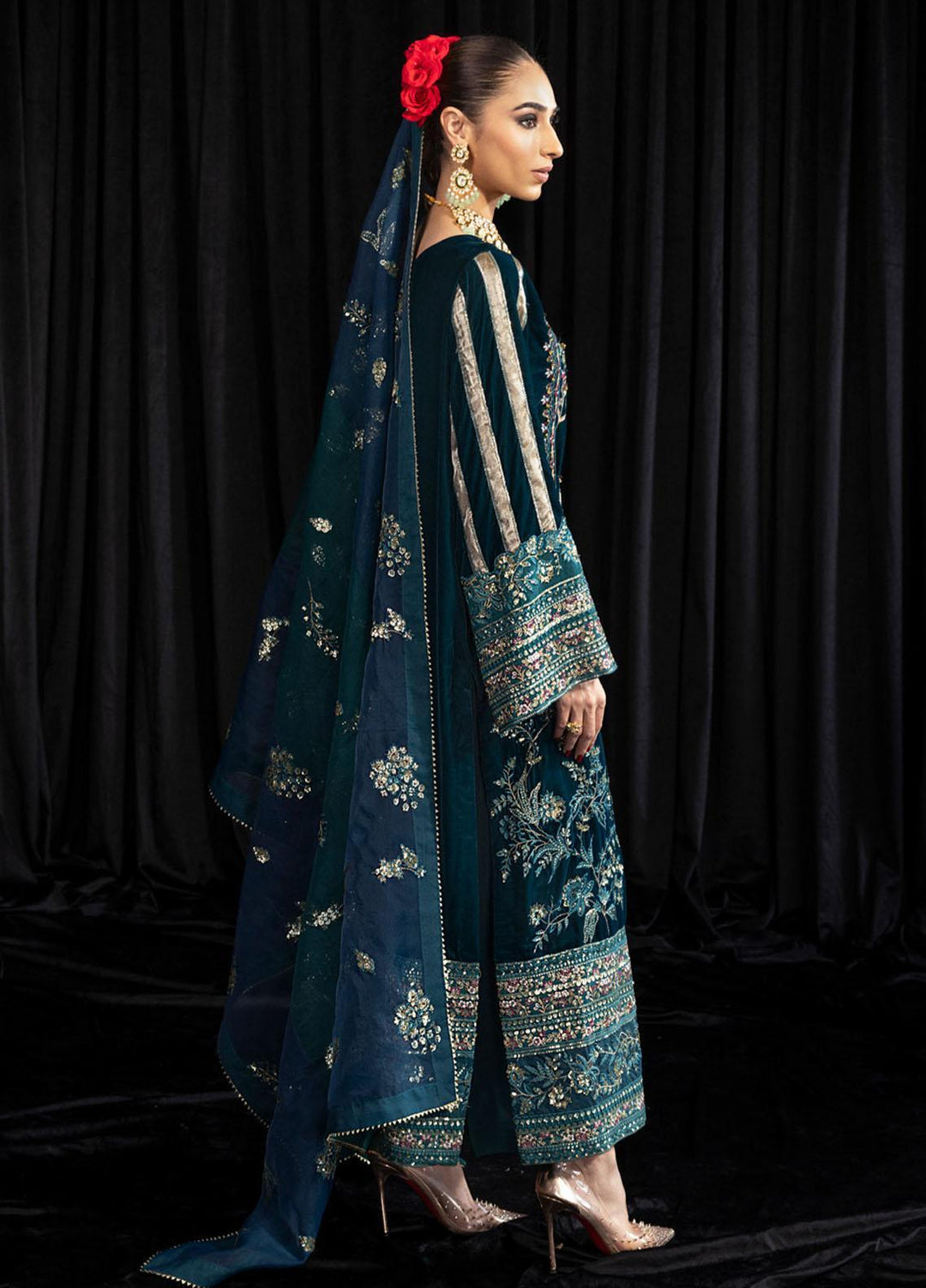 Maya By Nureh Embroidered Velvet Suits Unstitched 3 Piece NU23MYV NS-107 Lehar - Winter Collection