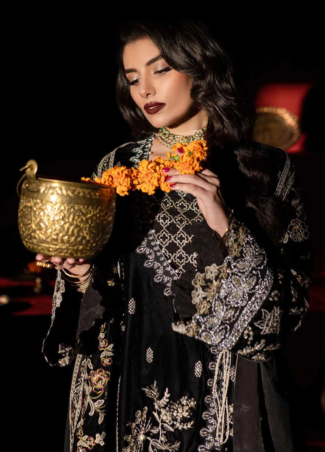 Maya By Nureh Embroidered Velvet Suit Unstitched 3 Piece NU24MV NW-92 - Luxury Collection