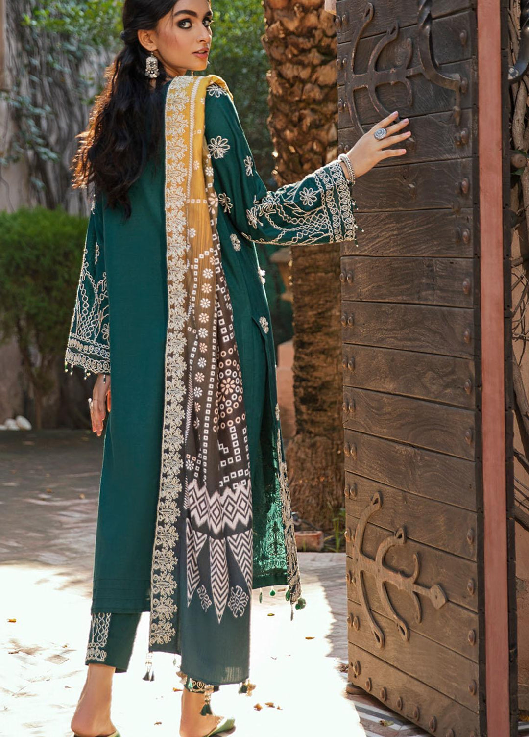 Maya by Nureh Embriodered Slub Khaddar Suits Unstitched 3 Piece NU21MK NW-40 MOKOSH - Winter Collection