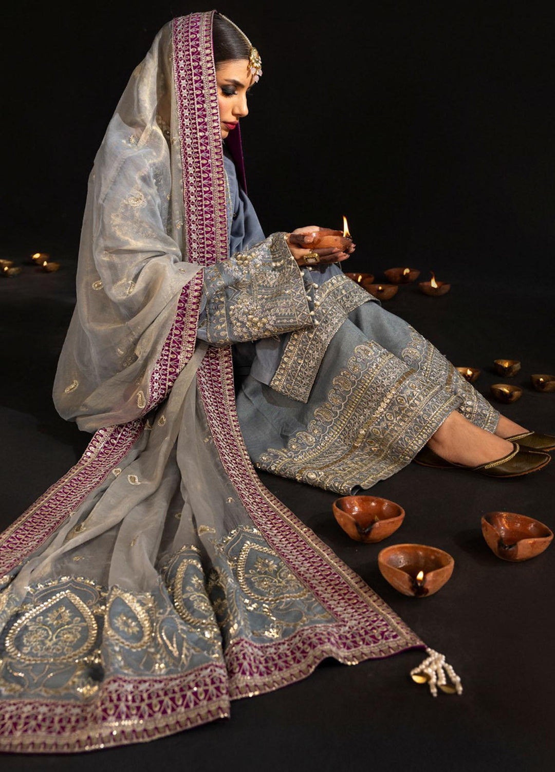 Maya By Nureh Embroidered Velvet Suits Unstitched 3 Piece NU23MV NS-102 - Luxury Collection