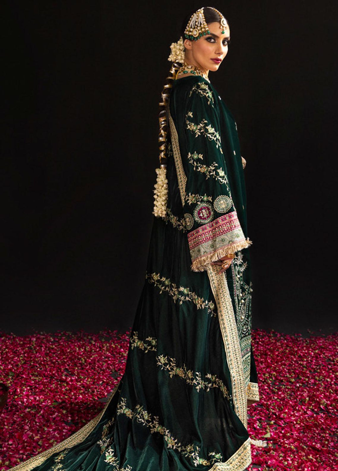 Maya By Nureh Embroidered Velvet Suits Unstitched 3 Piece NU23MV NS-99 - Luxury Collection