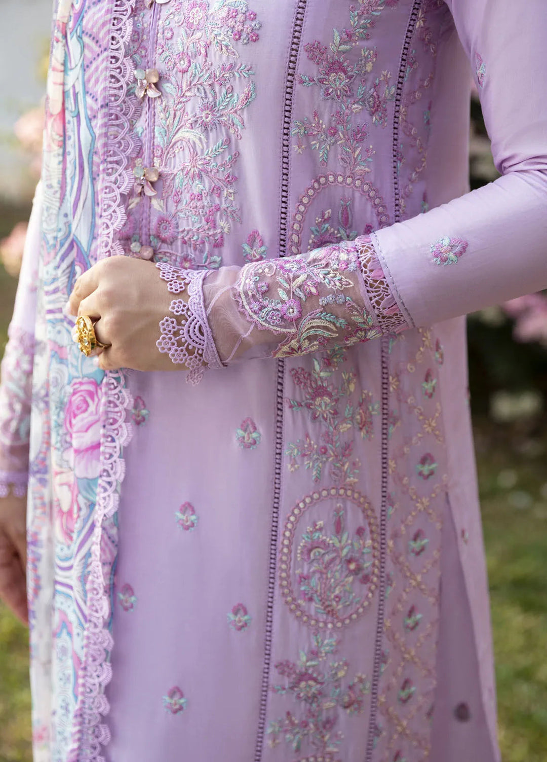 Mayal By Kanwal Malik Embroidered Lawn Suit Unstitched 3 Piece KM24L Siham - Summer Collection