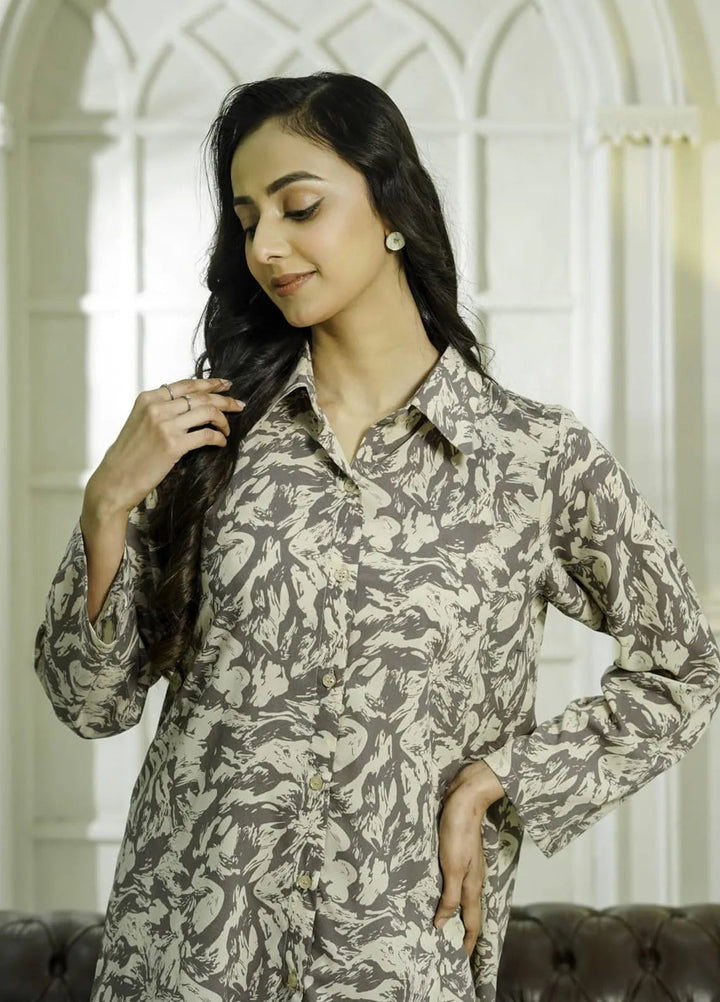 MeBae Apparel Pret Printed Crepe 2 Piece Suit Abstract Taupe