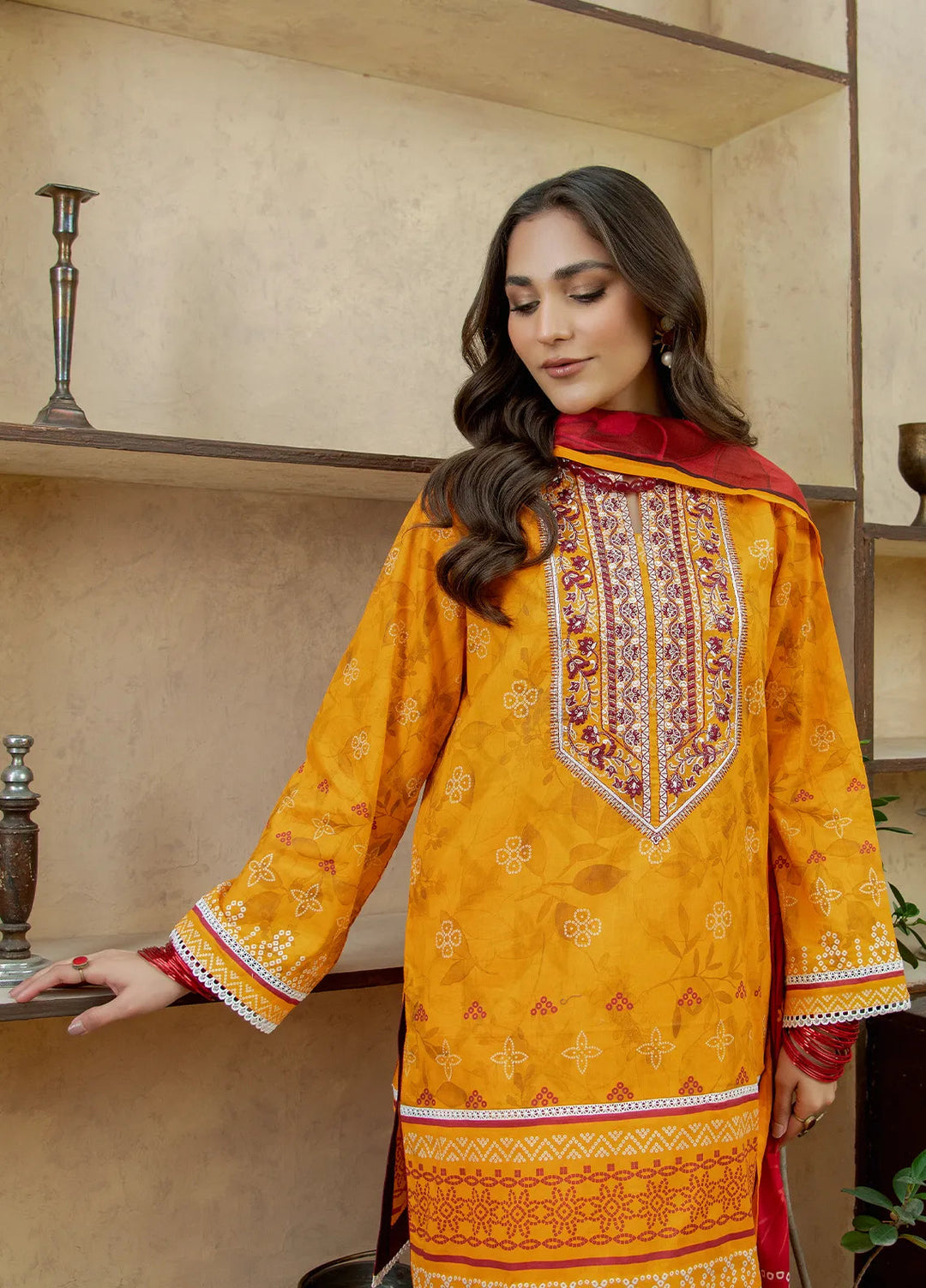 Meerak Pret Embroidered Lawn 3 Piece Suit Gulnar