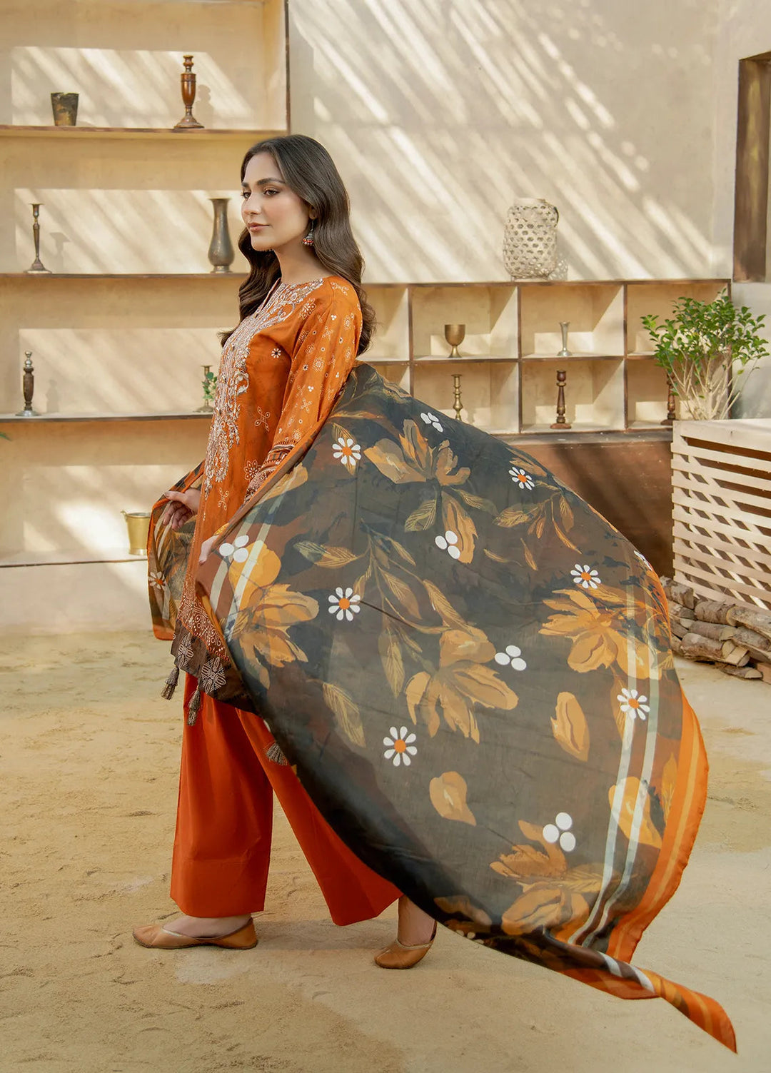 Meerak Pret Embroidered Lawn 3 Piece Suit Marvi