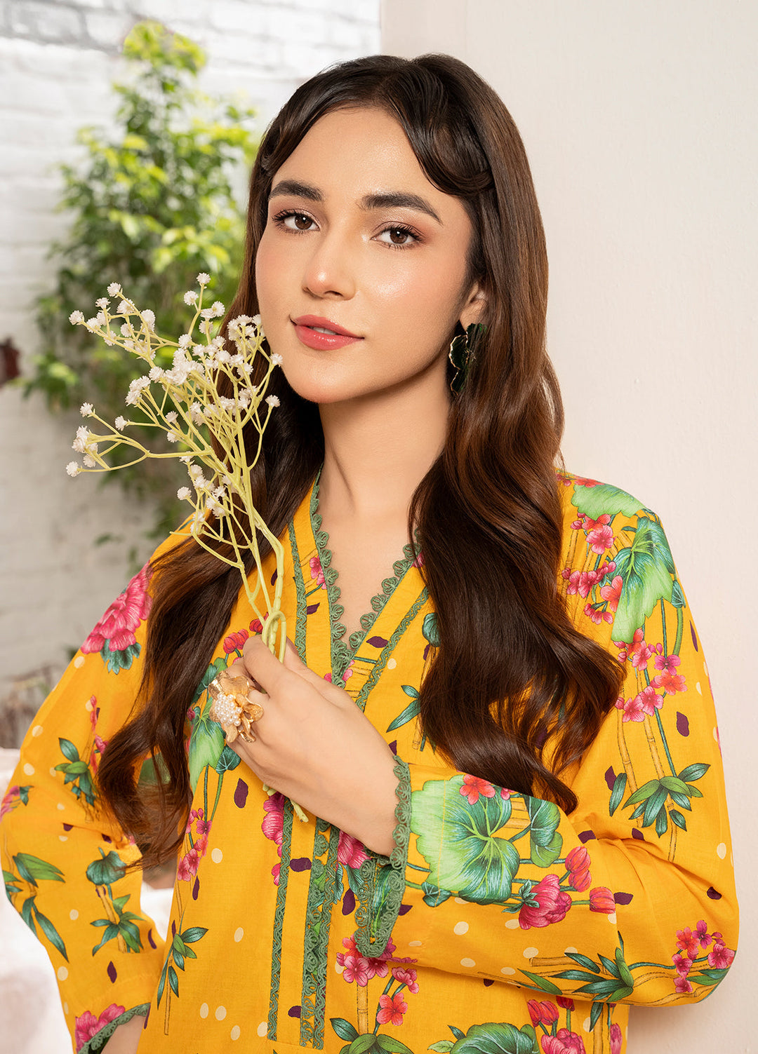 Meerak Pret Printed Cotton Lawn 2 Piece Suit D-01