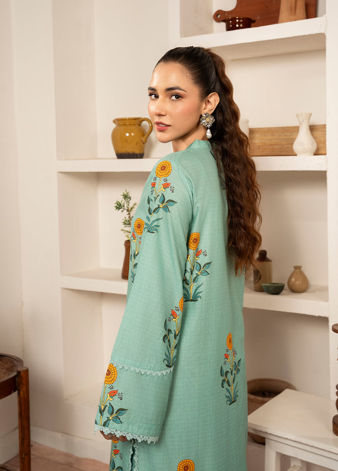 Meerak Pret Printed Cotton Lawn 2 Piece Suit D-08