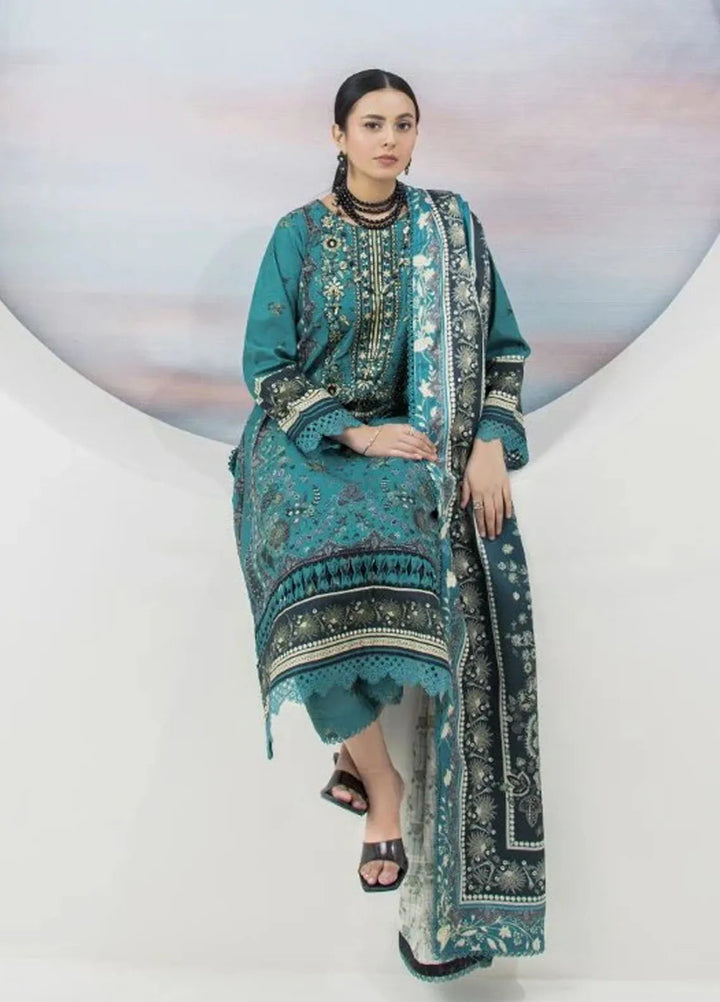 Meerak Pret Printed Khaddar 3 Piece Suit Turquoise