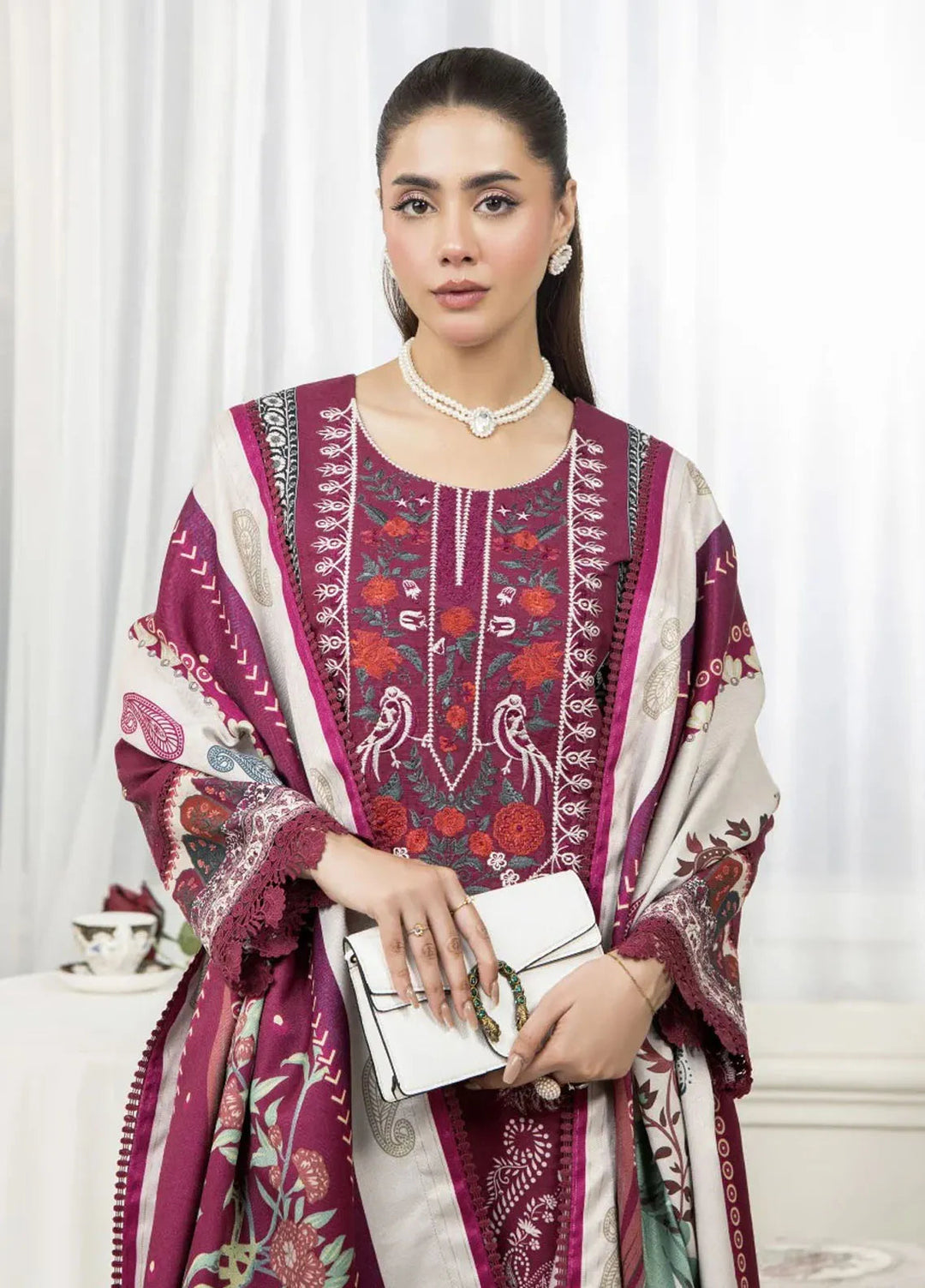 Meerak Pret Printed Khaddar 3 Piece Suit Whisper