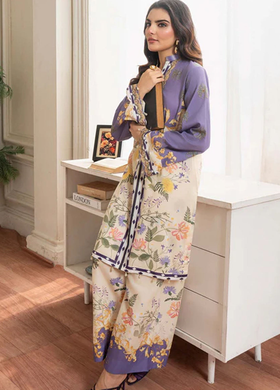 Meerak Pret Printed Lawn 2 Piece Suit Iris