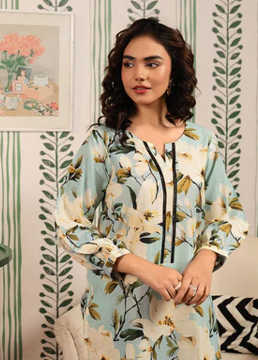 Meerak Pret Printed Lawn 2 Piece Suit SF-10