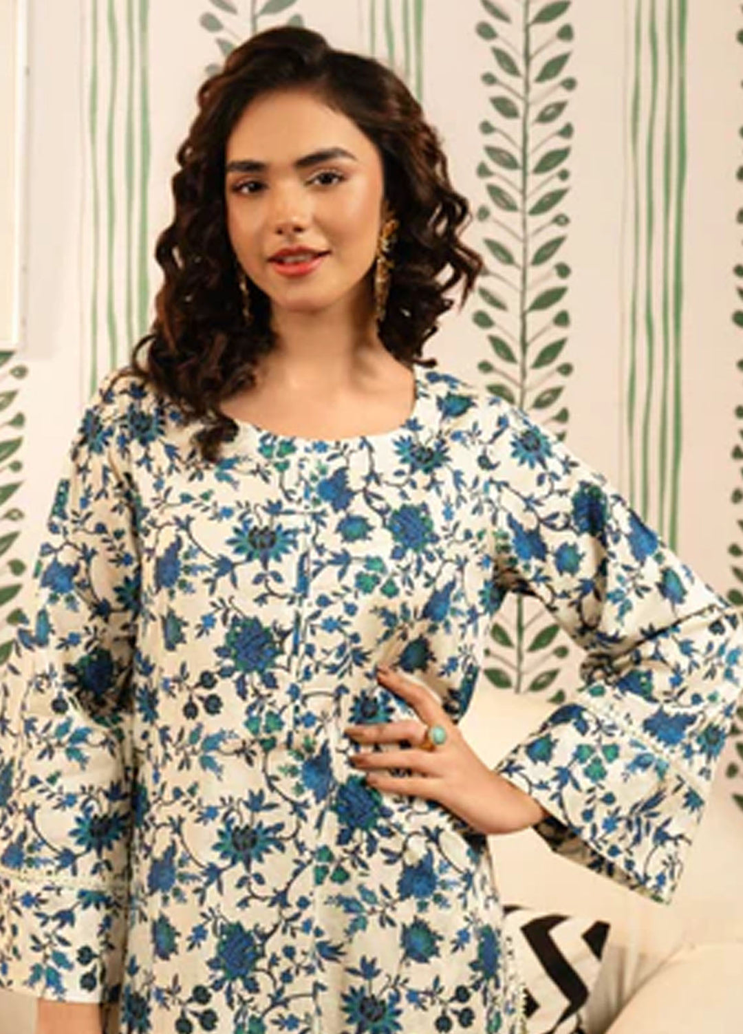 Meerak Pret Printed Lawn 2 Piece Suit SF-14
