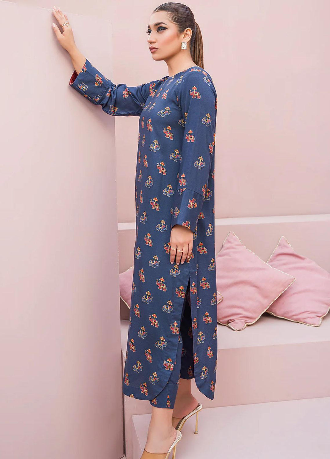 Meerak Printed Cambric Suits Unstitched 2 Piece MRK23SW Arya - Winter Collection