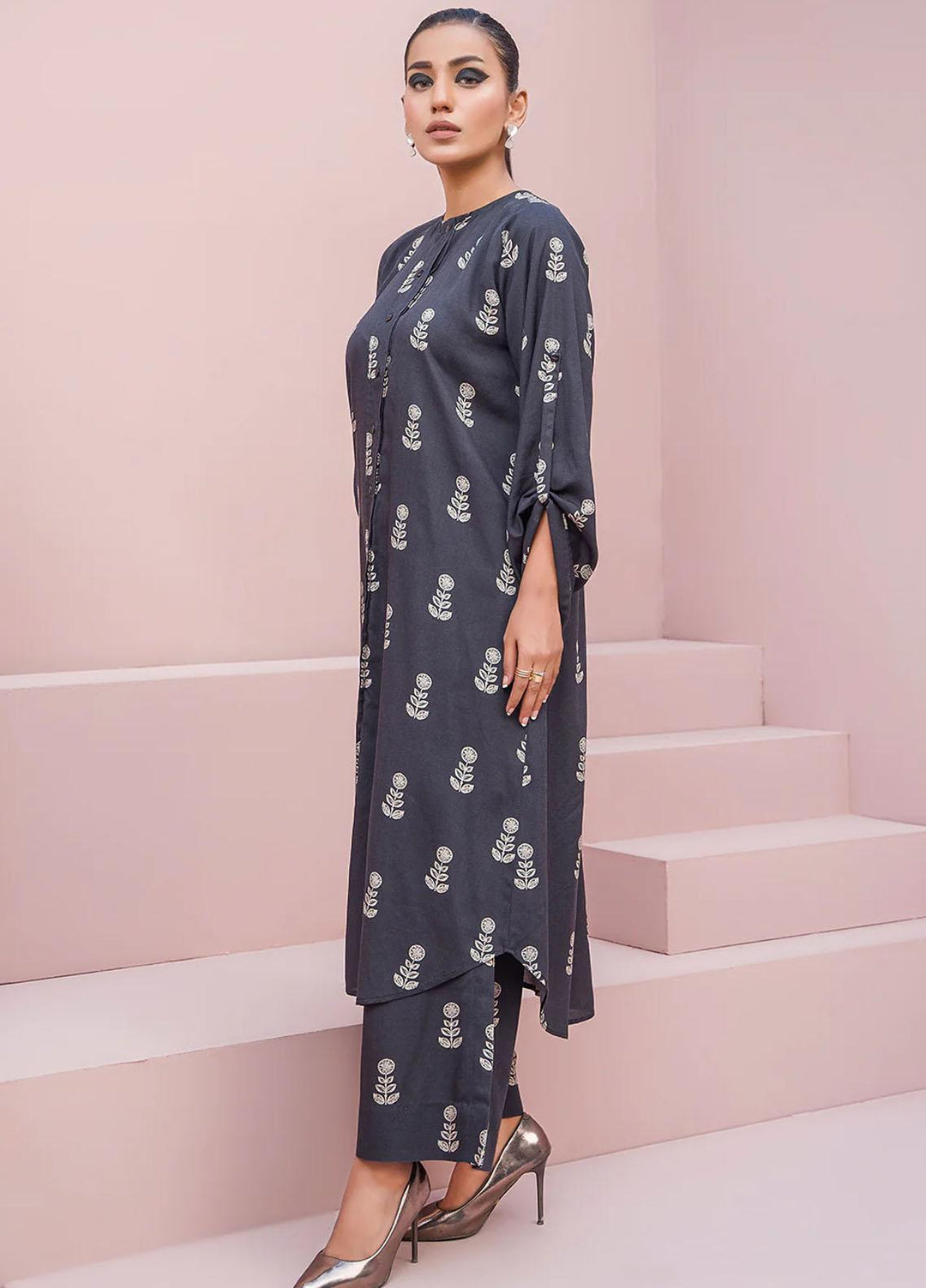 Meerak Printed Cambric Suits Unstitched 2 Piece MRK23SW Serene - Winter Collection