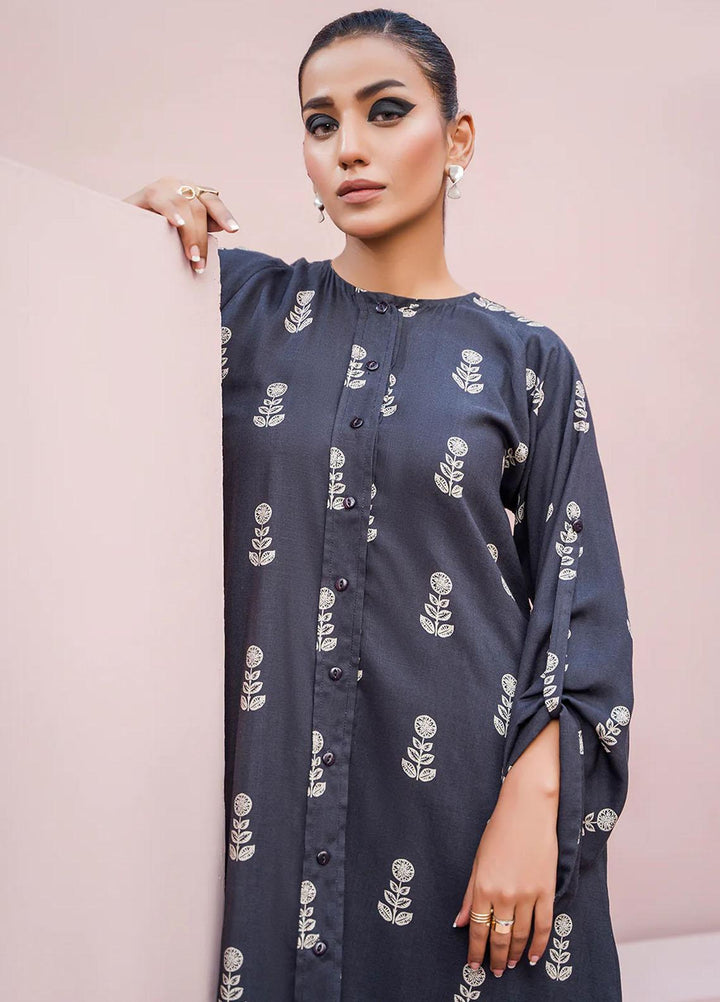 Meerak Printed Cambric Suits Unstitched 2 Piece MRK23SW Serene - Winter Collection