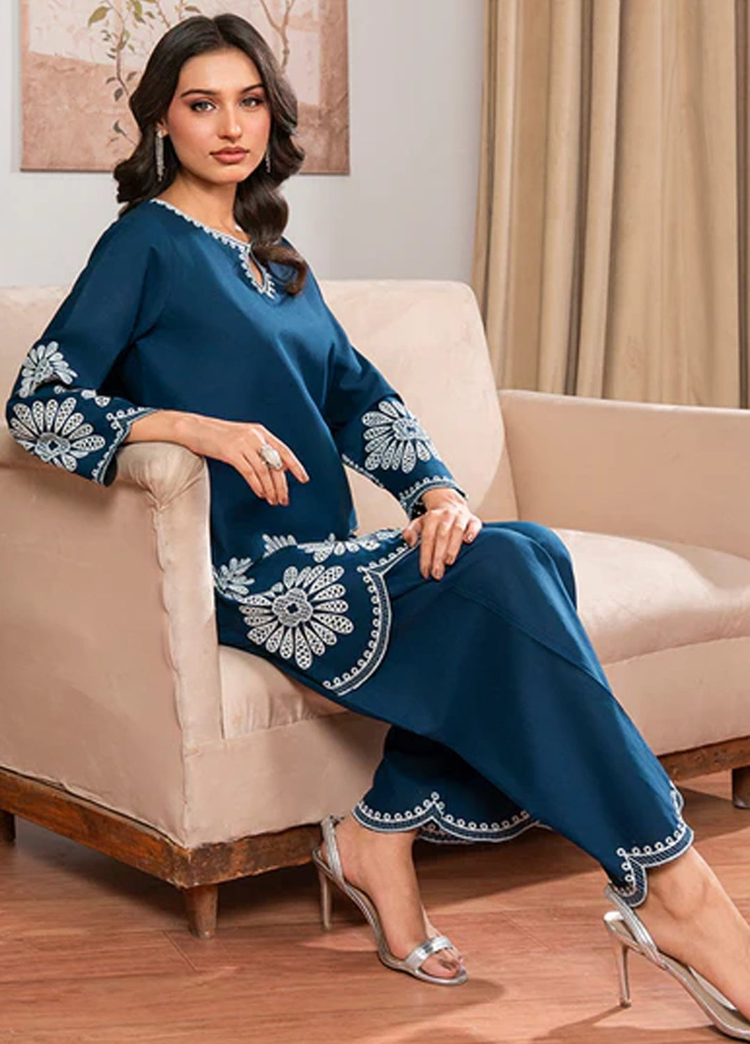 Meeral Pret Embroidered Lawn 2 Piece Suit COR-006