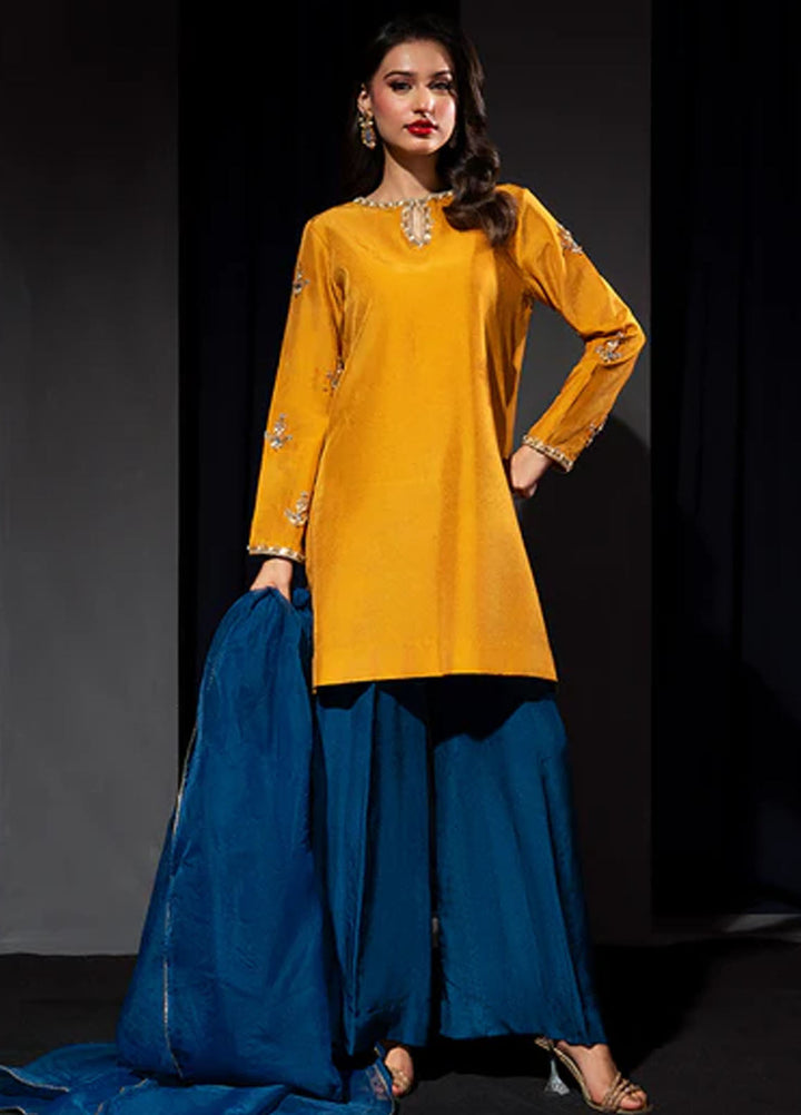 Meeral Pret Embroidered Raw Silk 3 Piece Suit HE-002