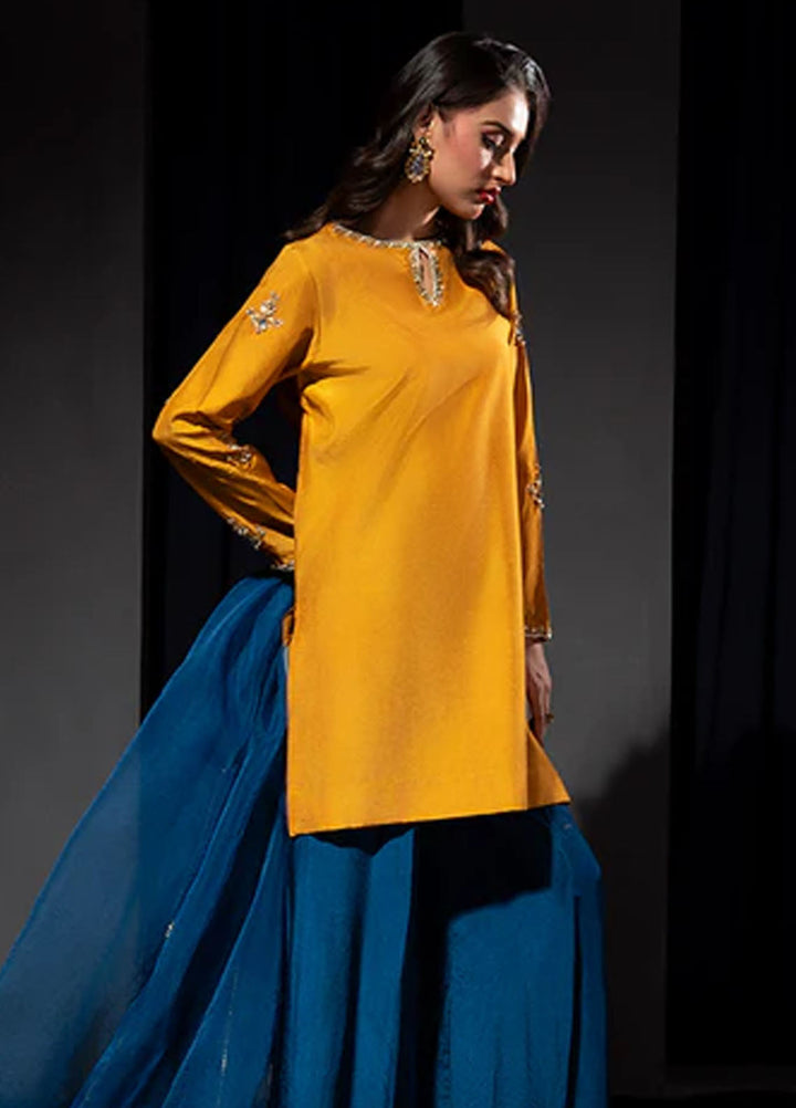 Meeral Pret Embroidered Raw Silk 3 Piece Suit HE-002