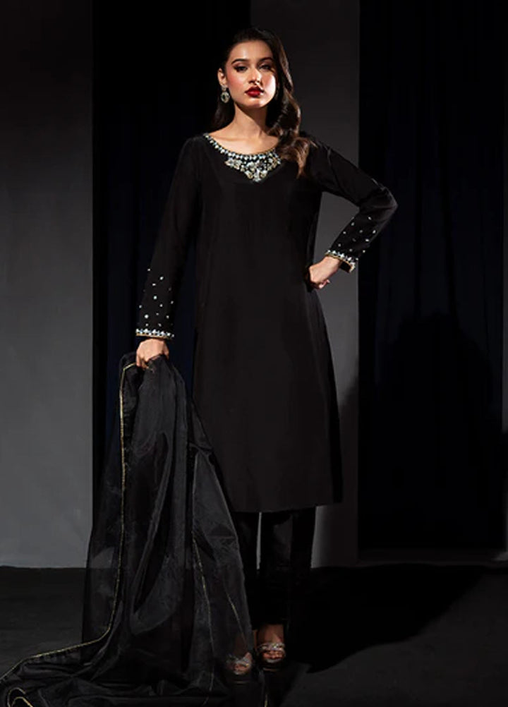 Meeral Pret Embroidered Raw Silk 3 Piece Suit HE-003