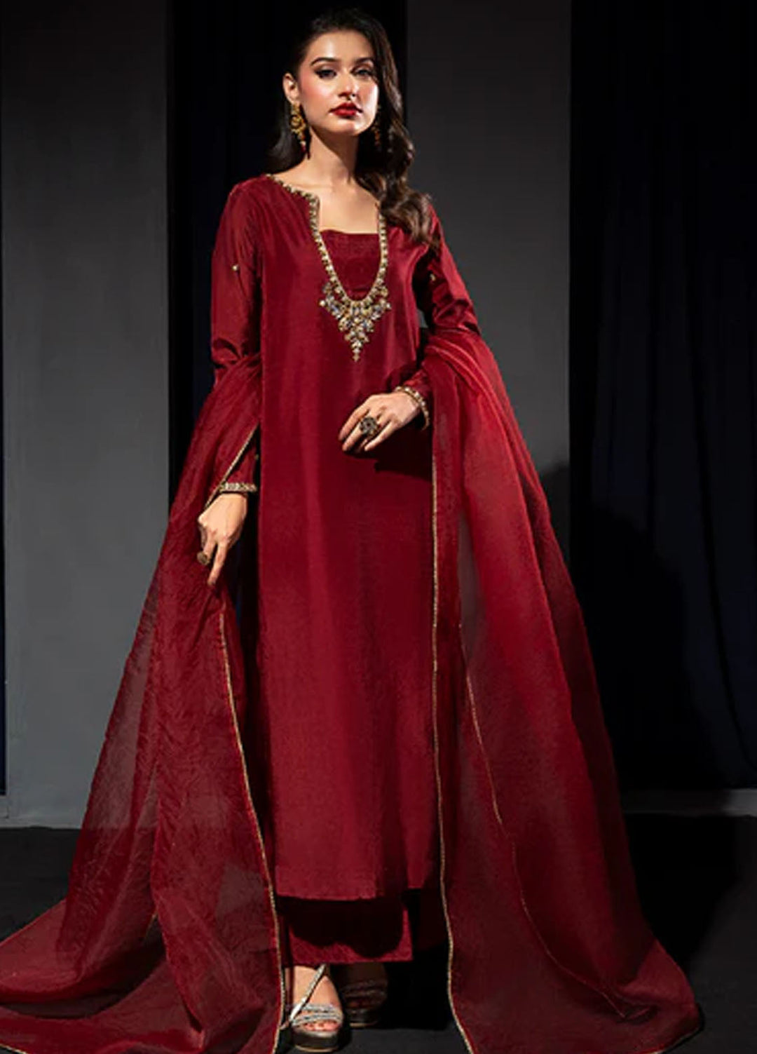 Meeral Pret Embroidered Raw Silk 3 Piece Suit HE-004