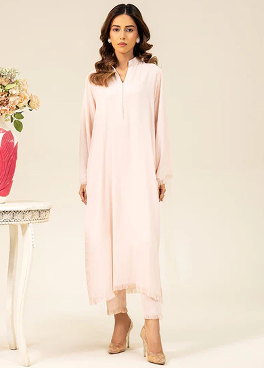 Meeral Pret Plain Lawn 2 Piece Suit SOL-001