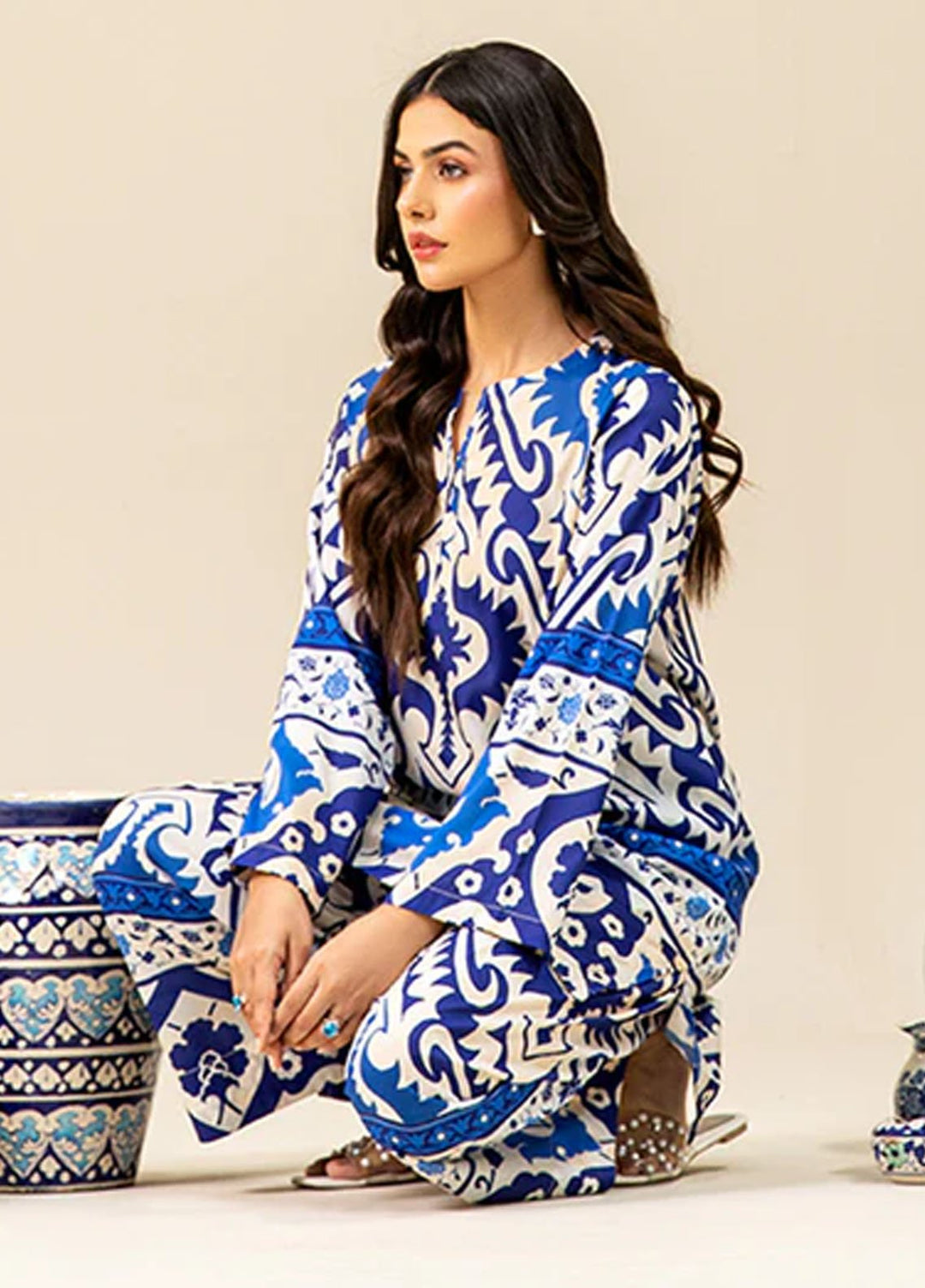 Meeral Pret Printed Lawn 2 Piece Suit MBC-0011