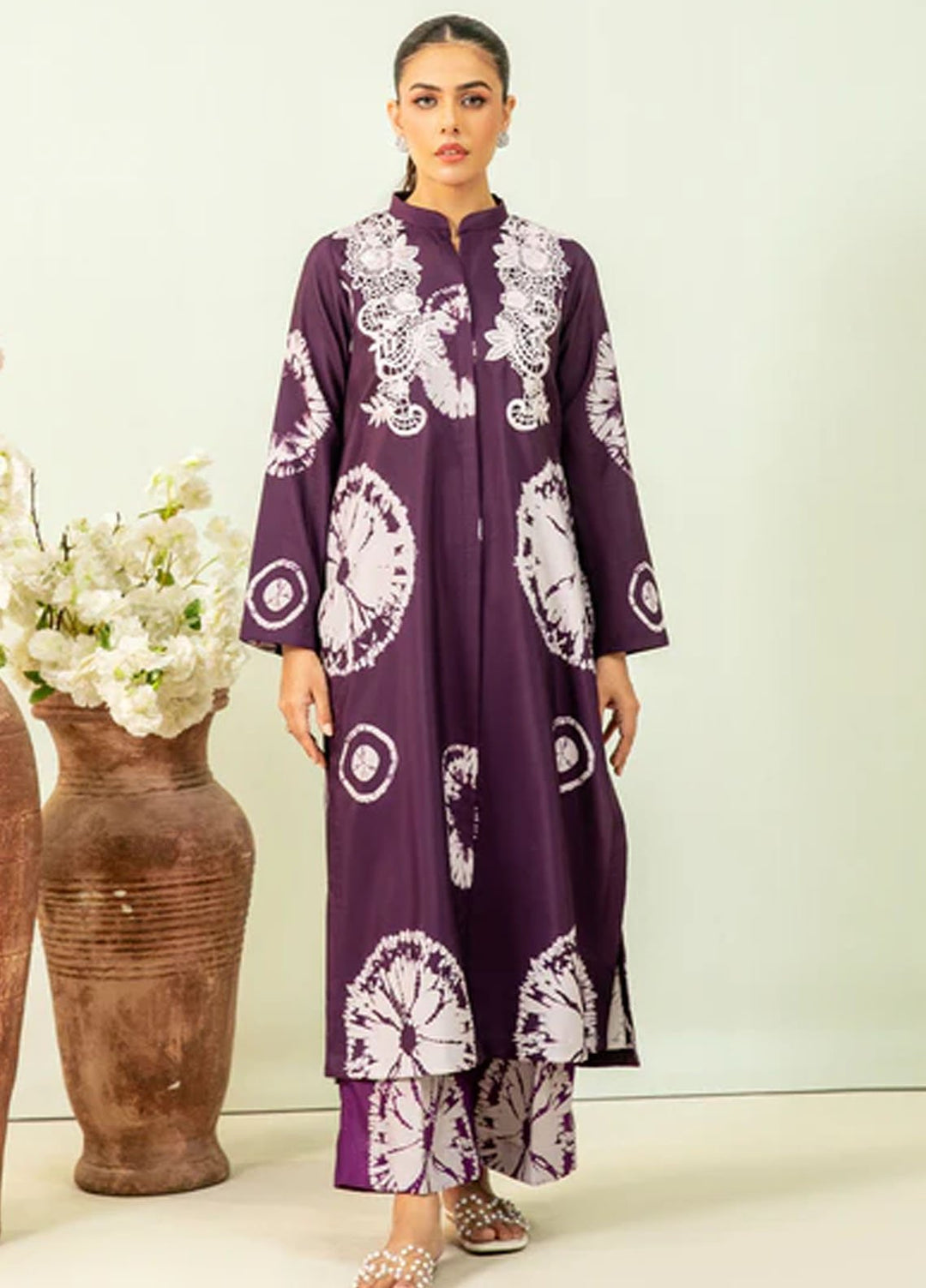 Meeral Pret Printed Lawn 2 Piece Suit MBC 0012